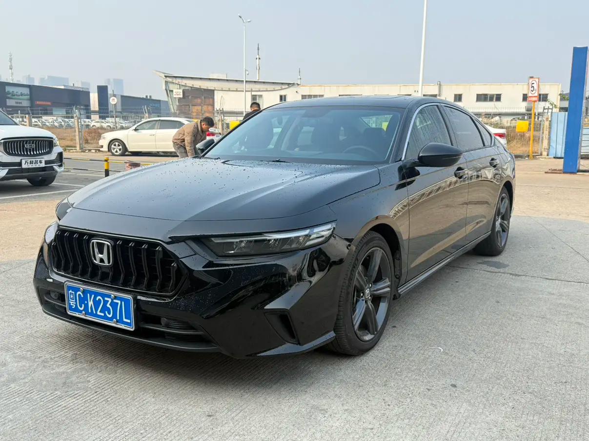 Honda Inspire 2025 г. 7131 км.