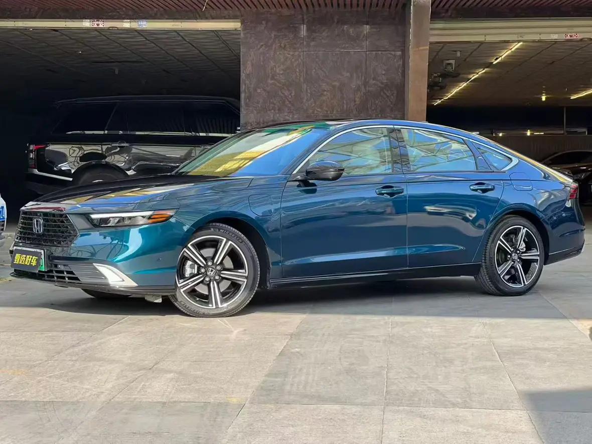 Honda Accord PHEV 2023 г. 17005 км.