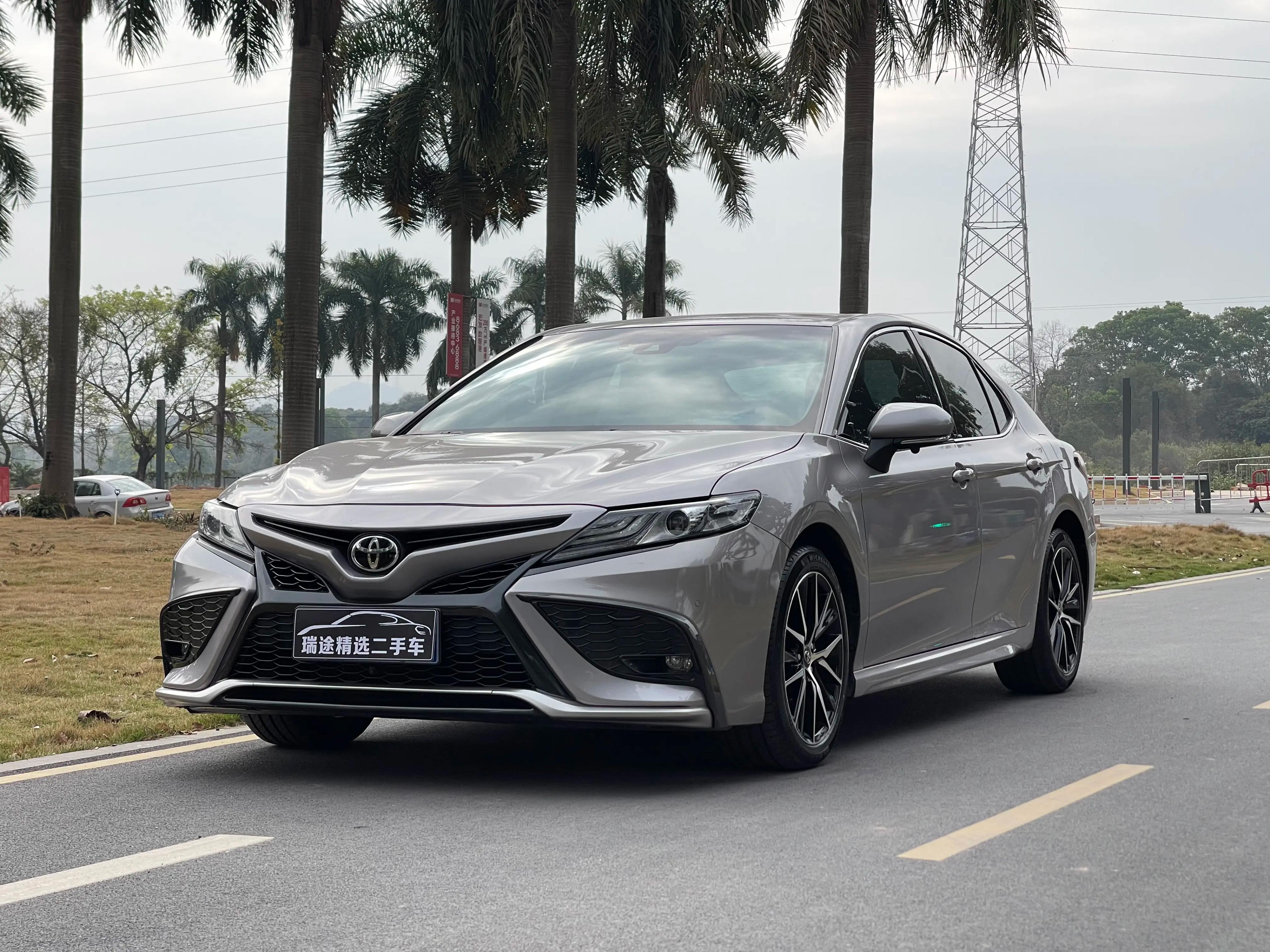 Toyota Camry 2021 г. 41000 км.
