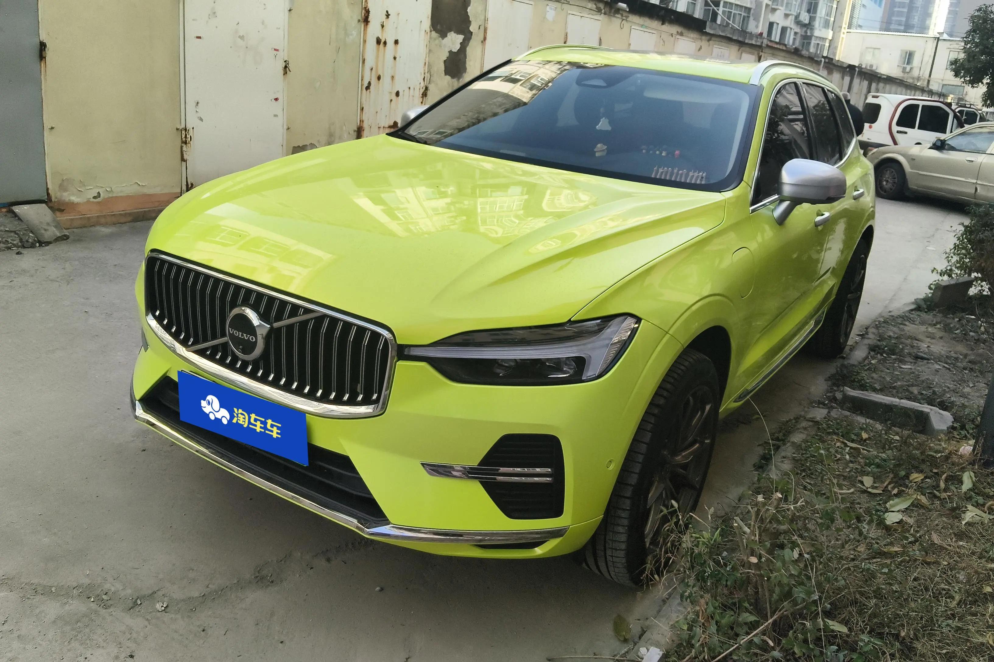 Volvo XC60 PHEV 2024 г. 15503 км.