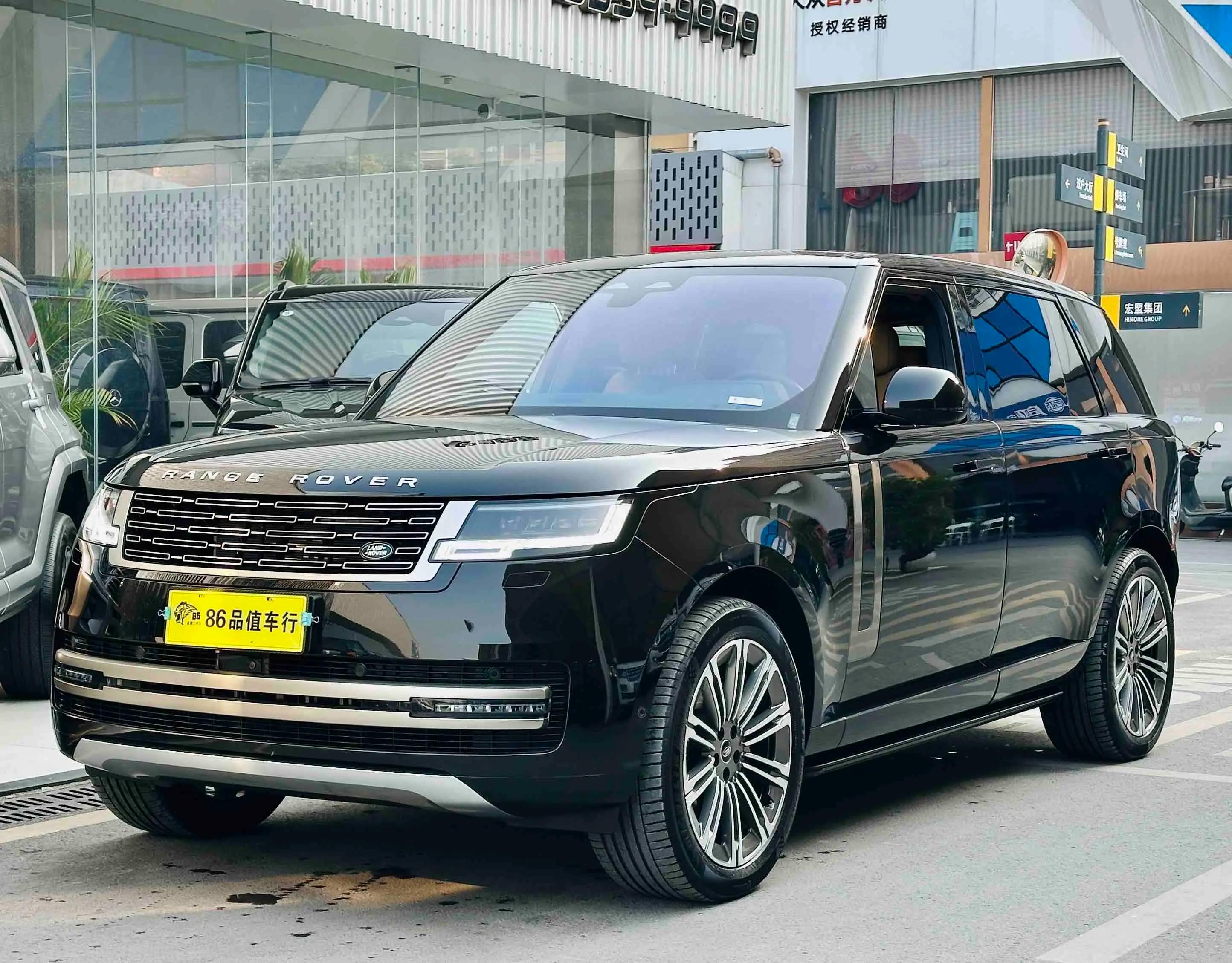 Land Rover Range rover 2025 г. 16042 км.
