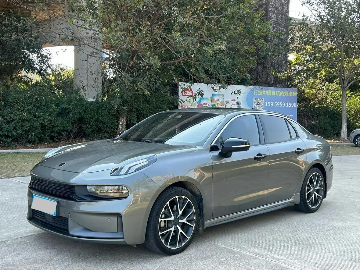 Lynk & Co 03 2021 г. 40016 км.