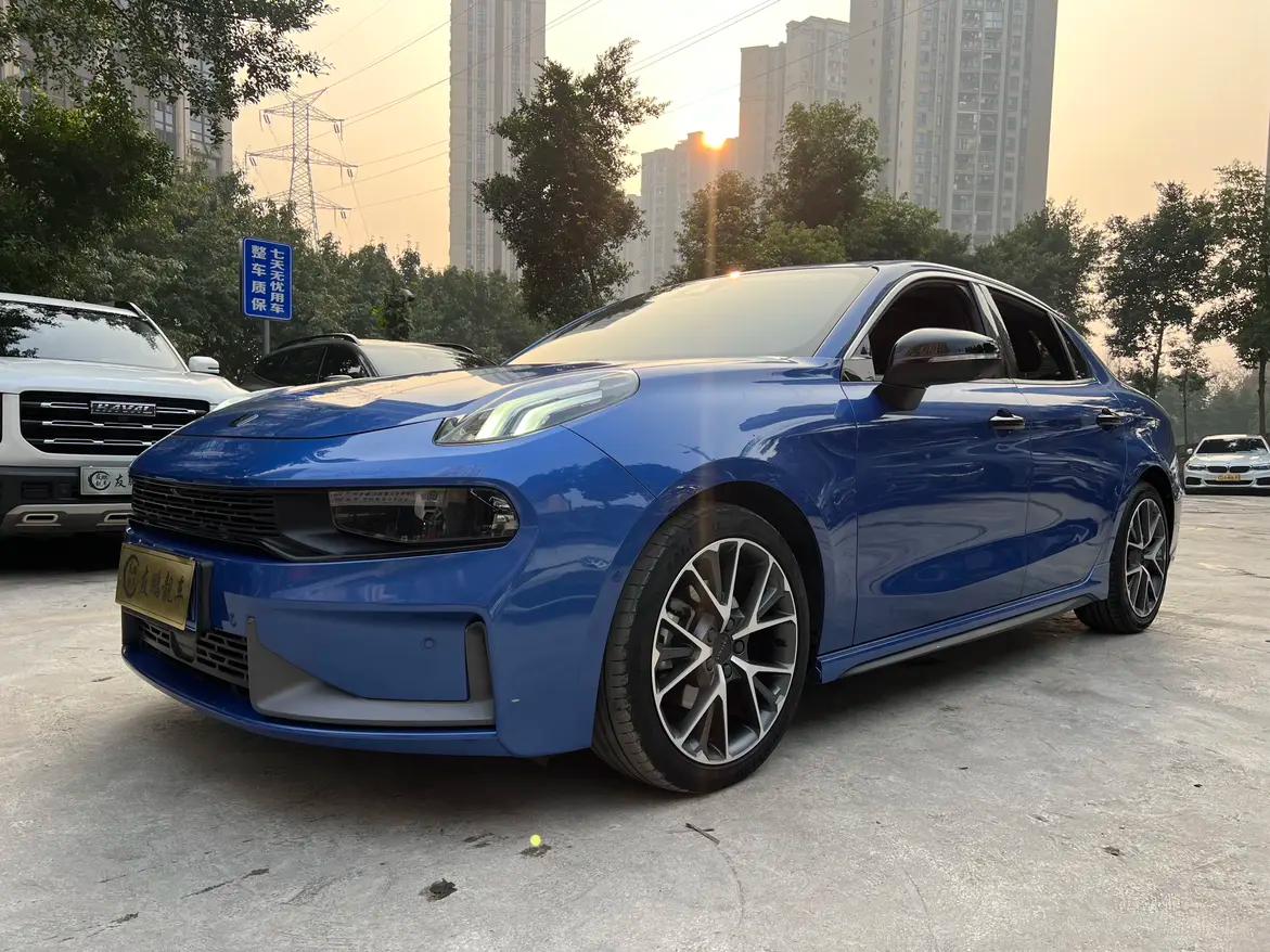 Lynk & Co 03 2022 г. 42024 км.