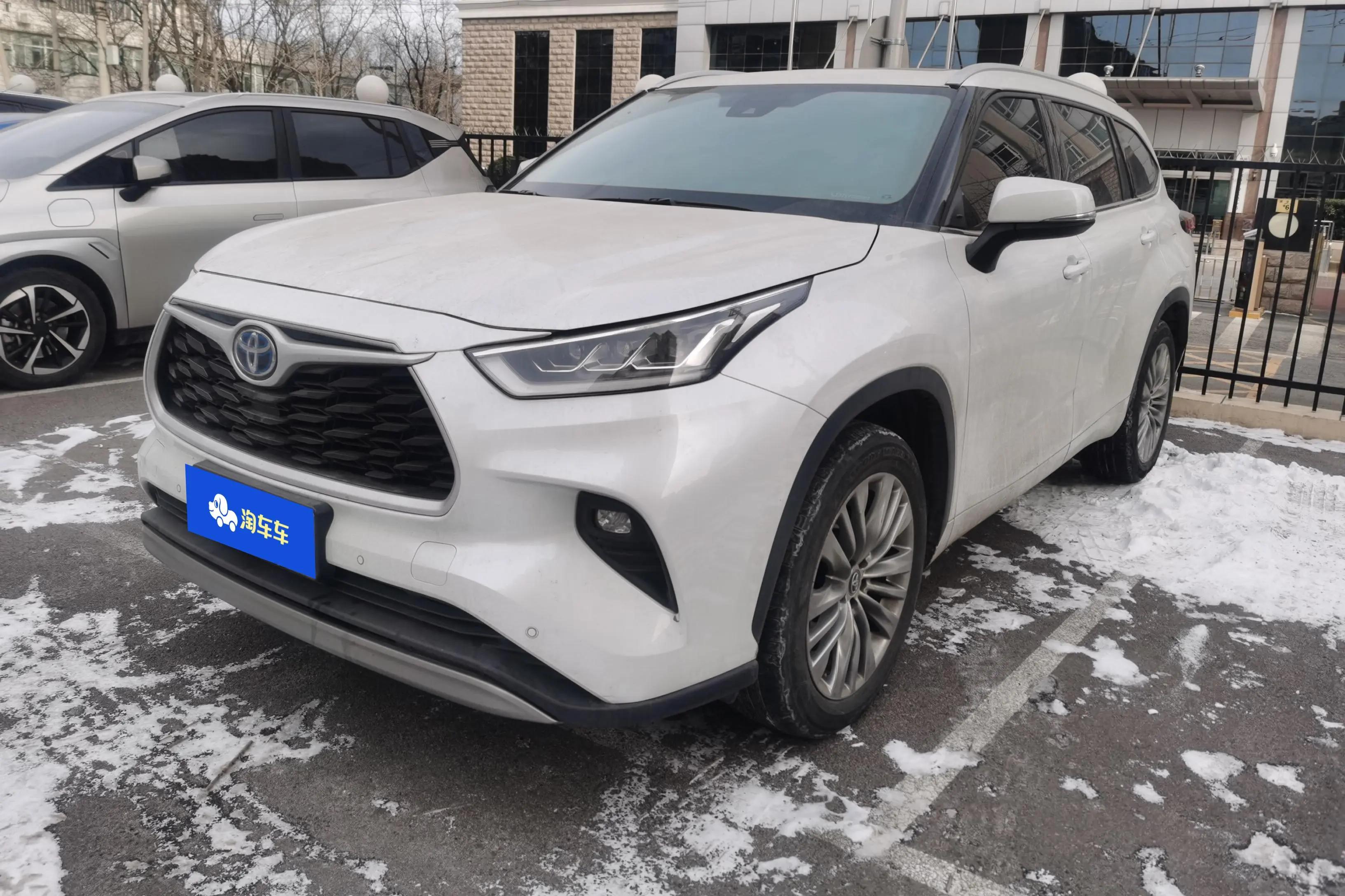 Toyota Highlander 2023 г. 53296 км.