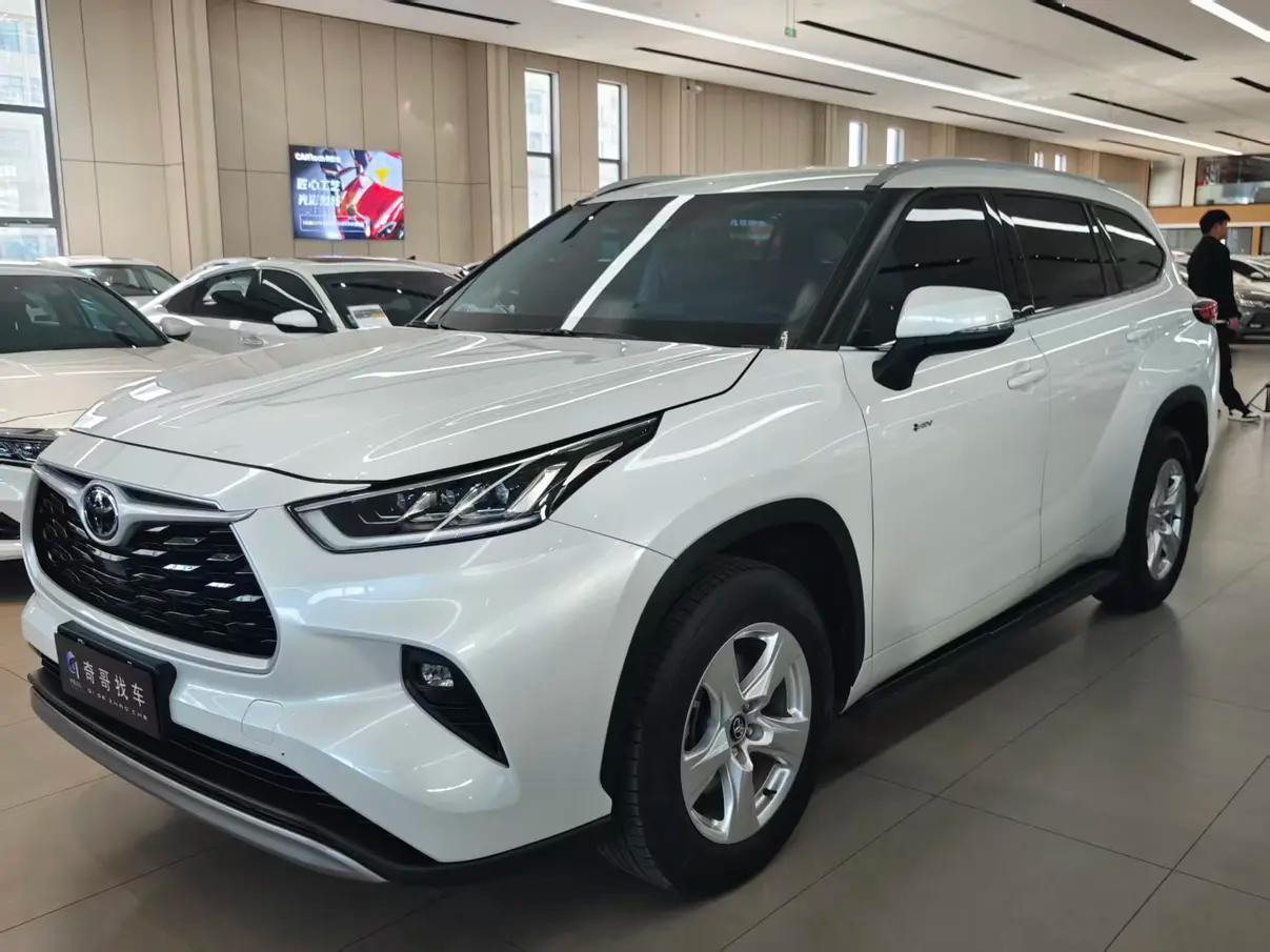Toyota Highlander 2024 г. 11097 км.