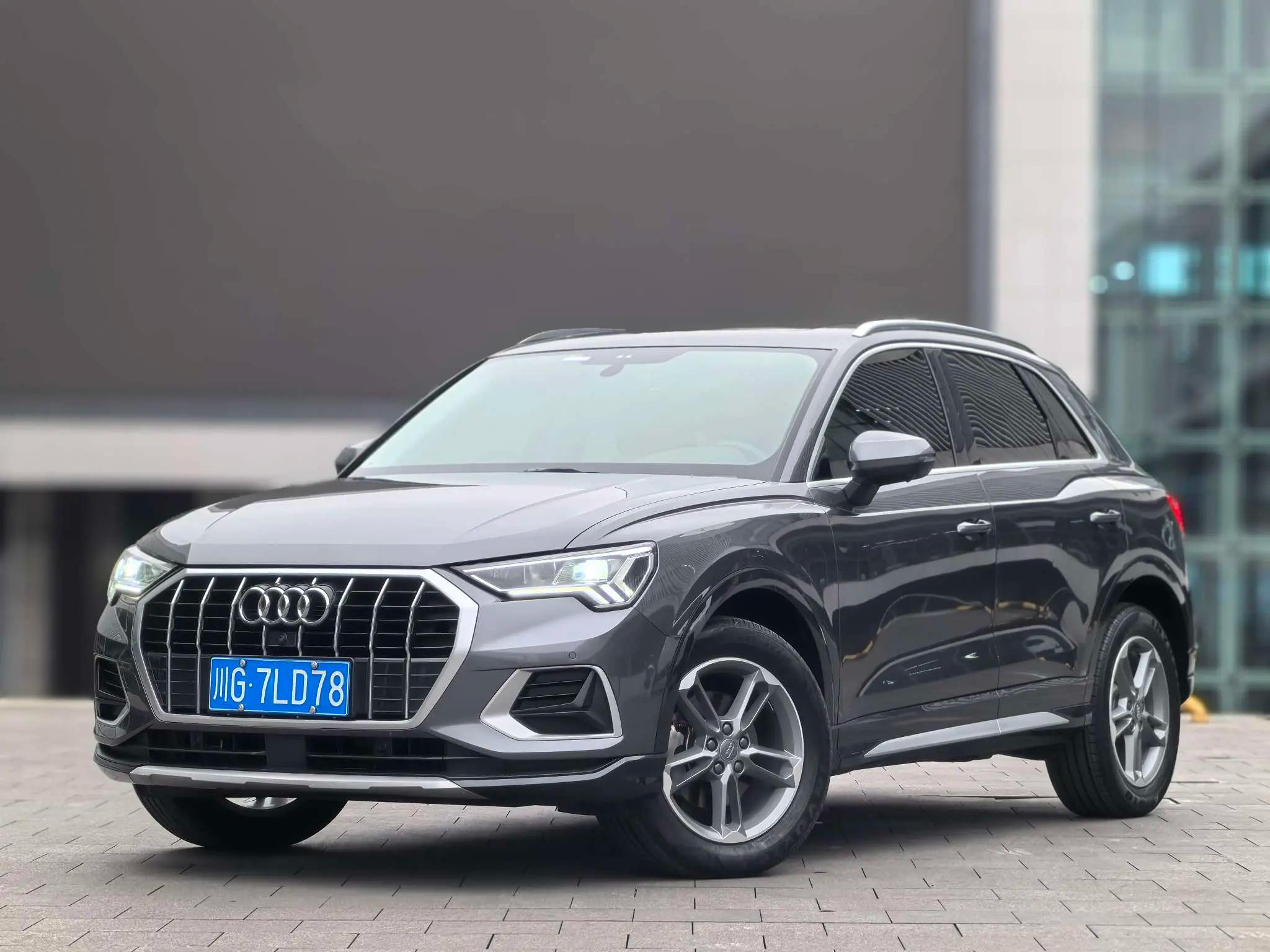 Audi Q3 2021 г. 64108 км.