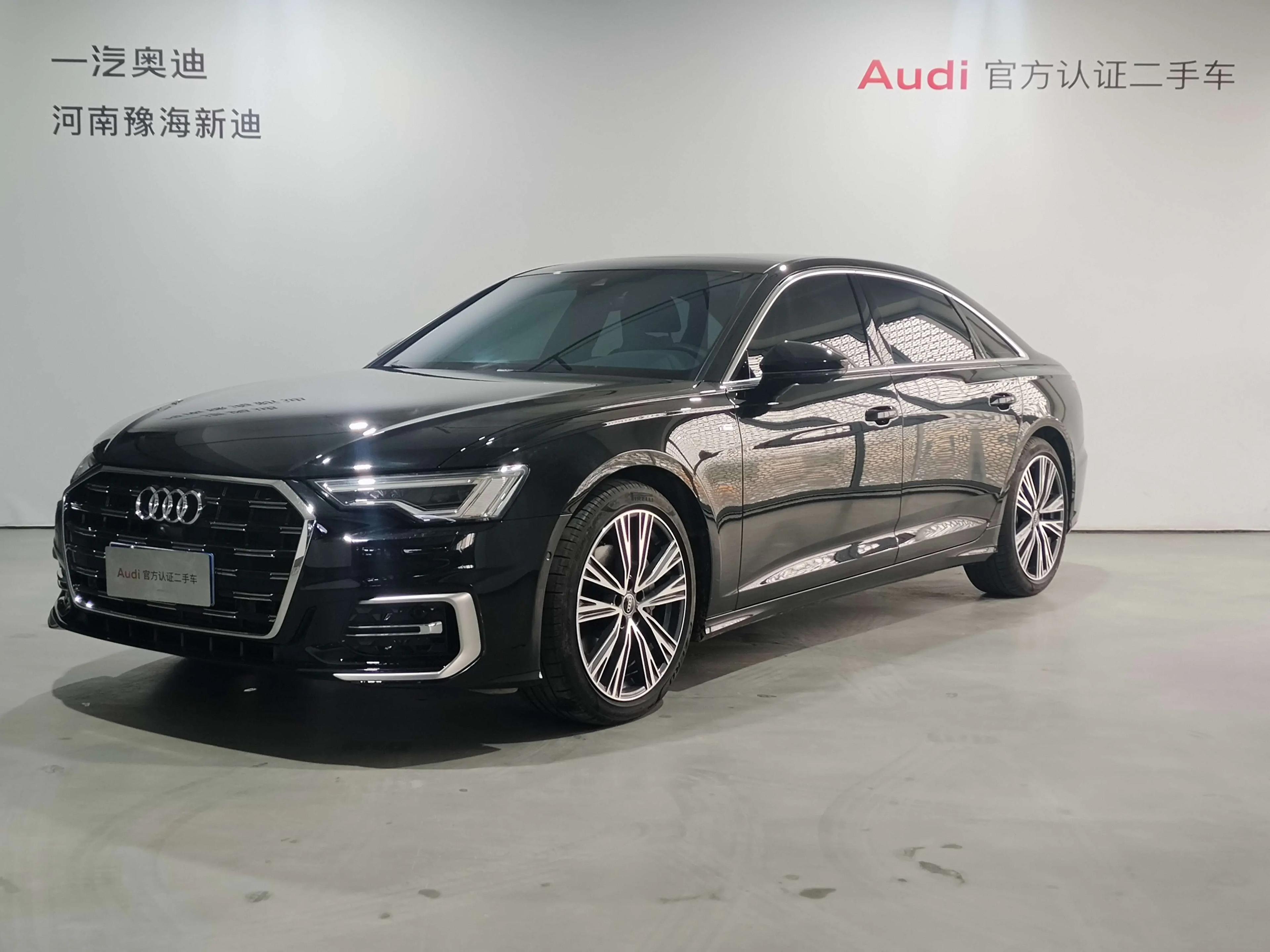 Audi A6L 2025 г. 13000 км.