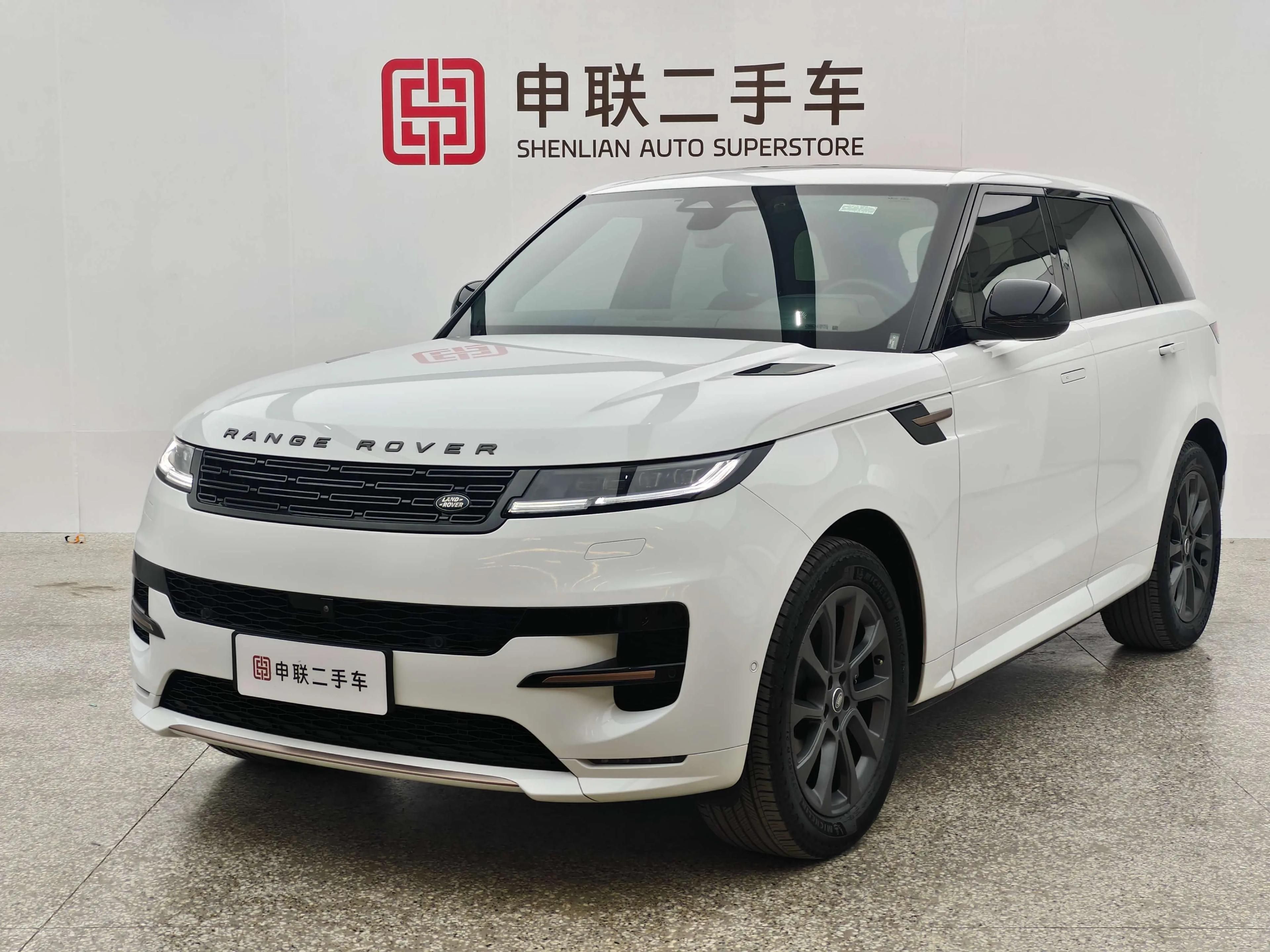 Land Rover Range Rover Sport 2024 г. 18200 км.