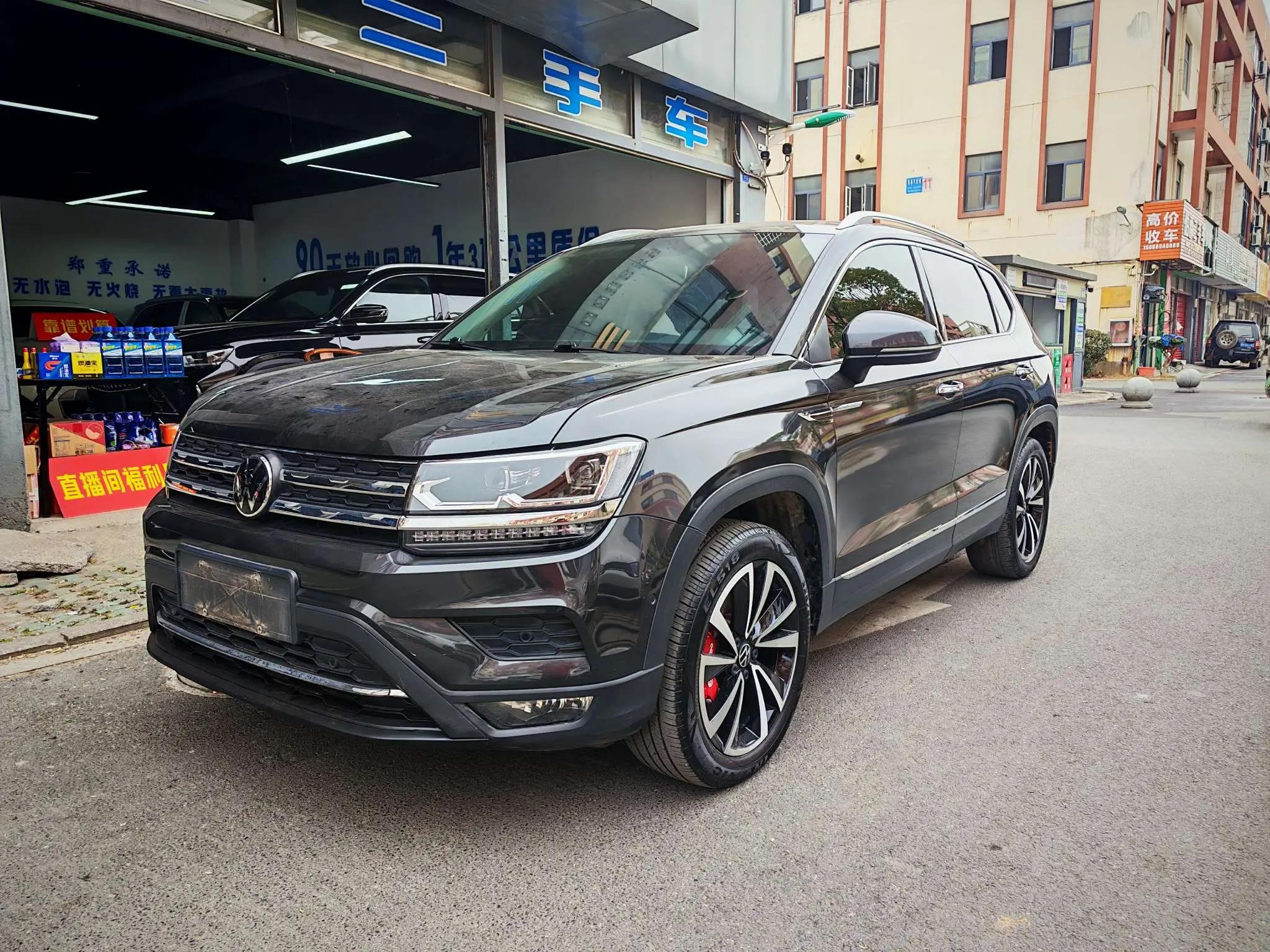 Volkswagen Tharu 2021 г. 80127 км.
