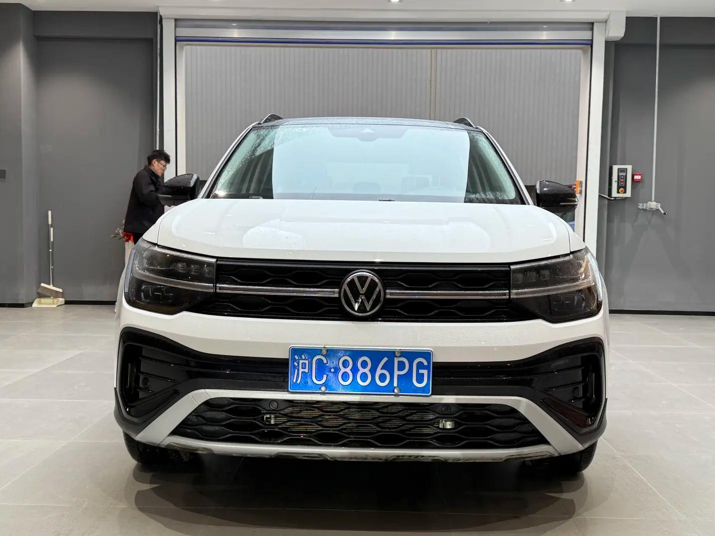 Volkswagen Tharu 2024 г. 23132 км.