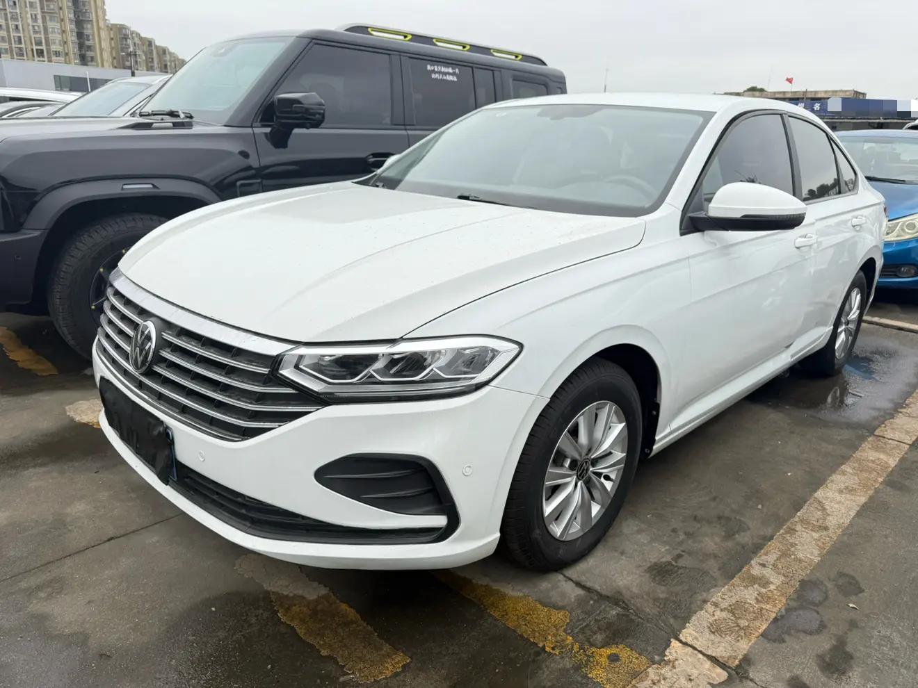 Volkswagen Lavida 2023 г. 60000 км.