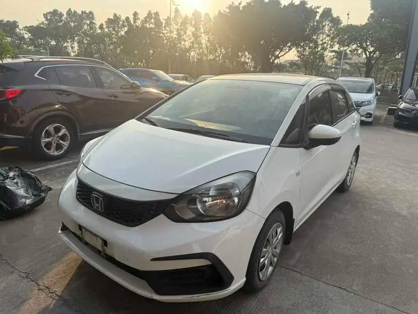 Honda Fit 2022 г. 32319 км.