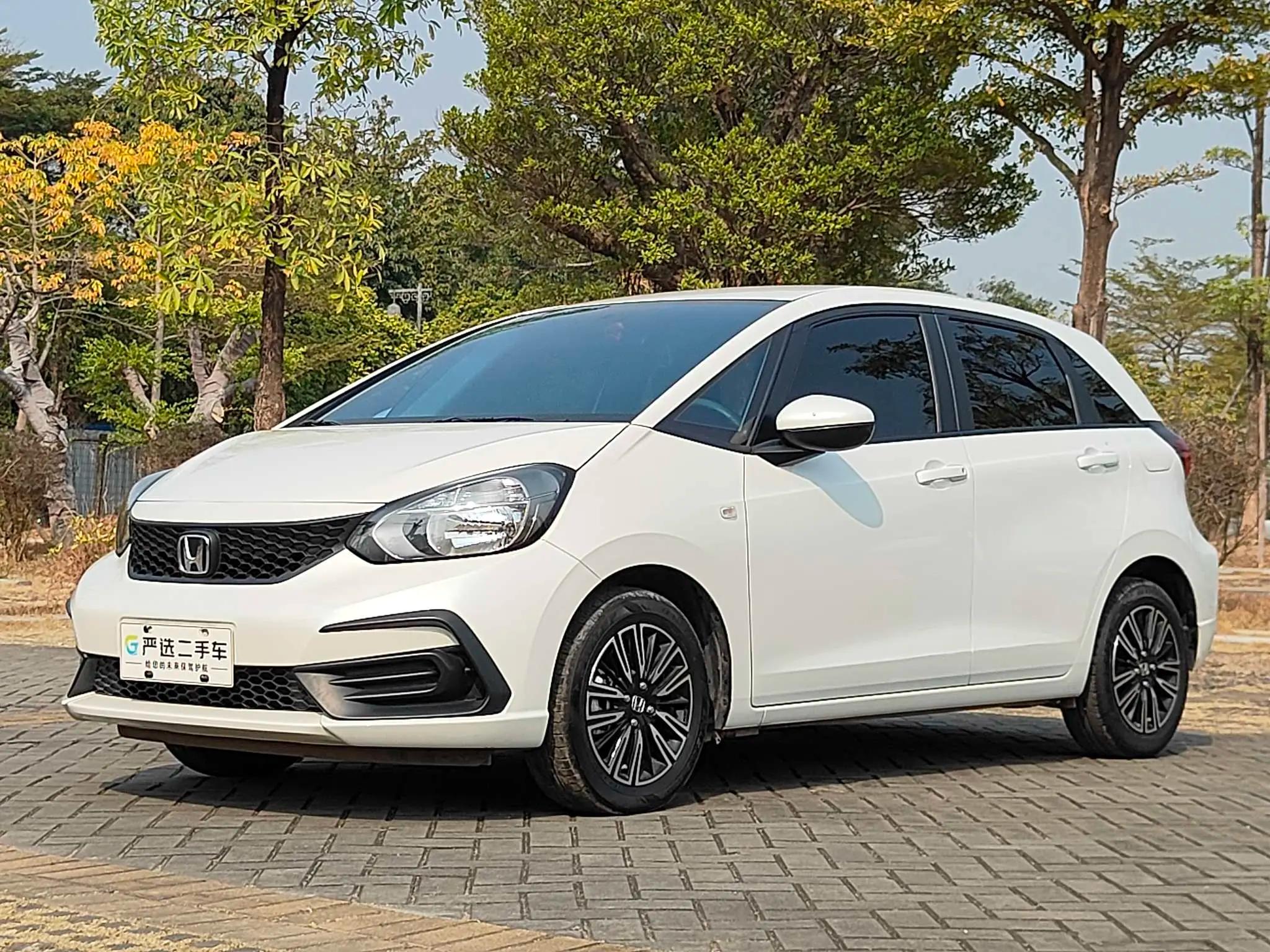 Honda Fit 2024 г. 10122 км.