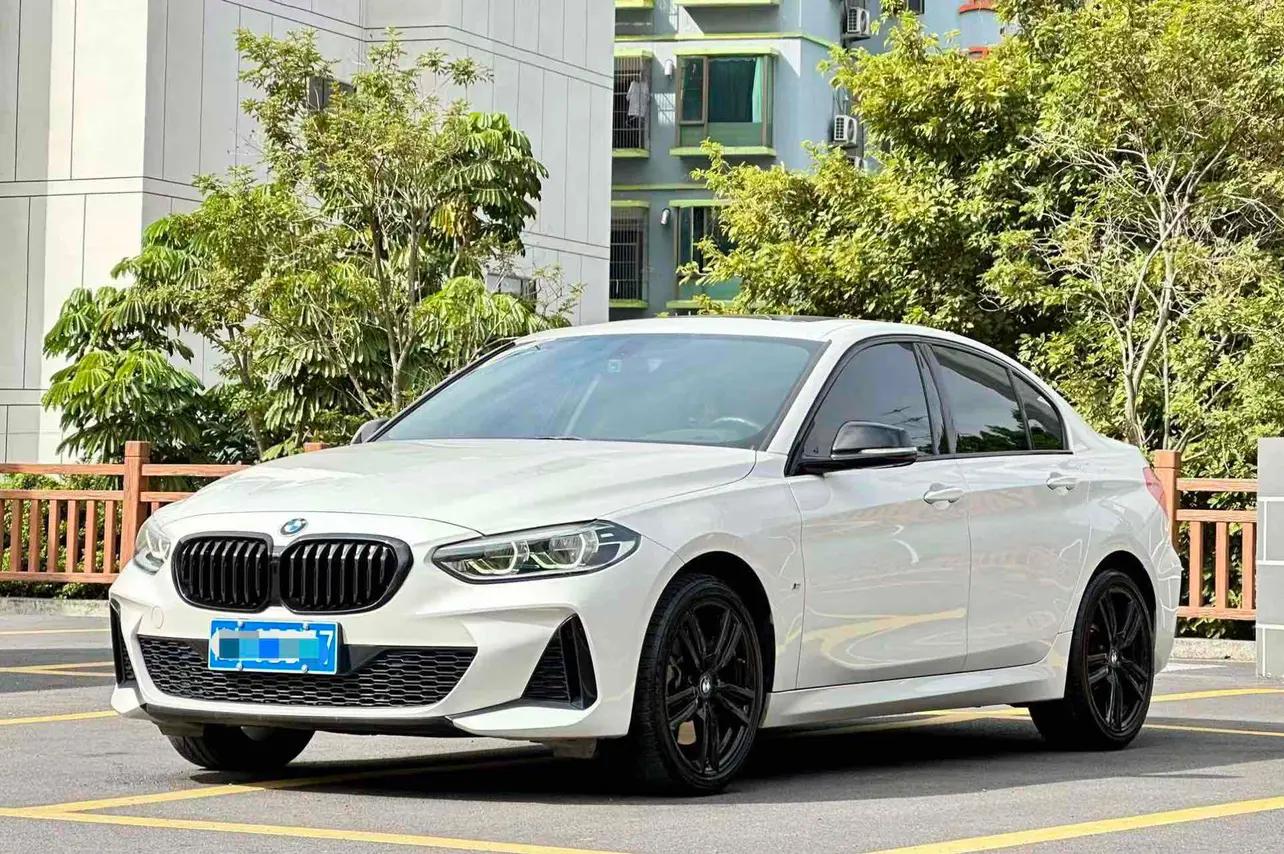 BMW 1 Series 2021 г. 94093 км.