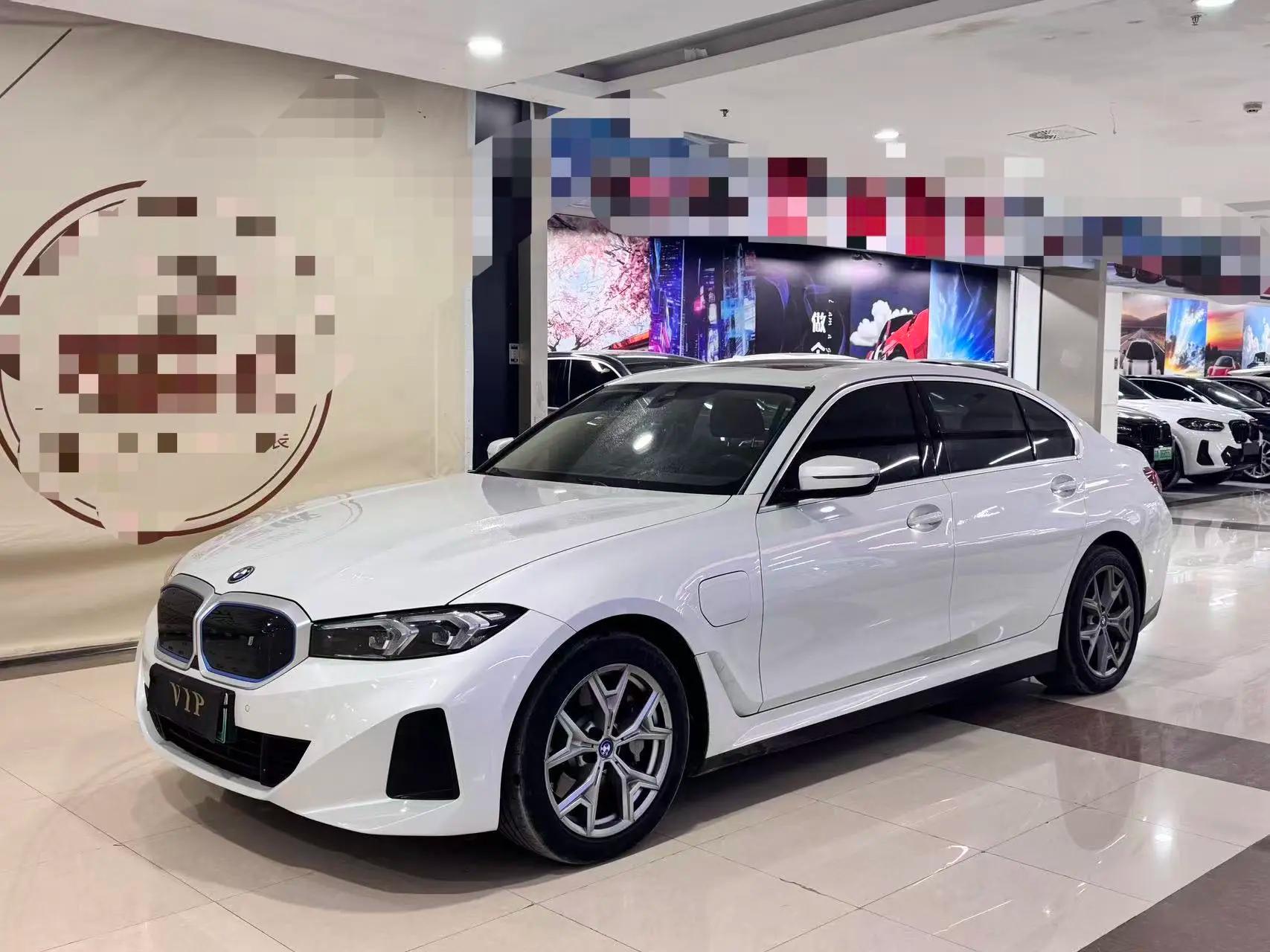 BMW i3 2022 г. 30122 км.