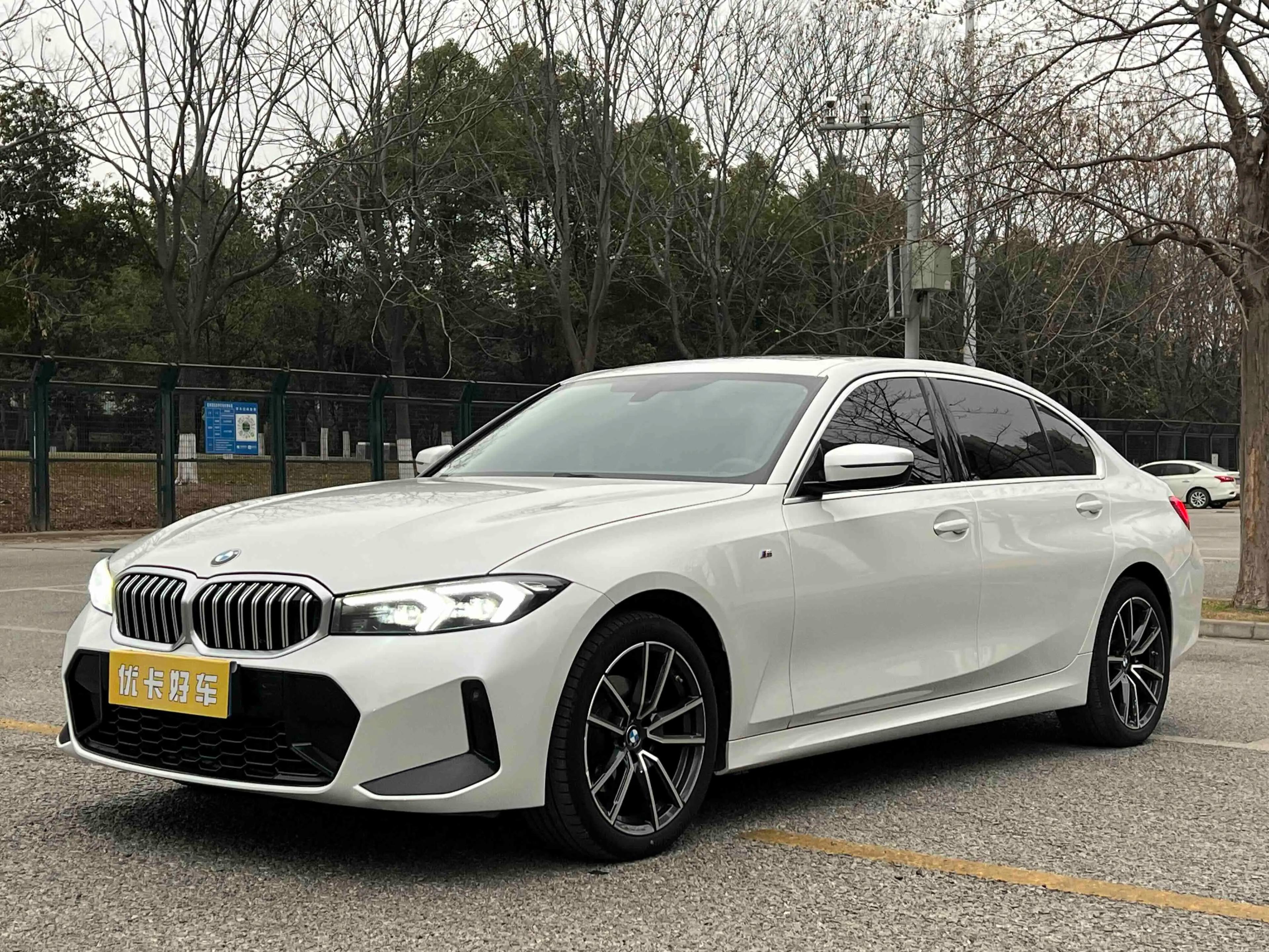 BMW 3 Series 2023 г. 19055 км.