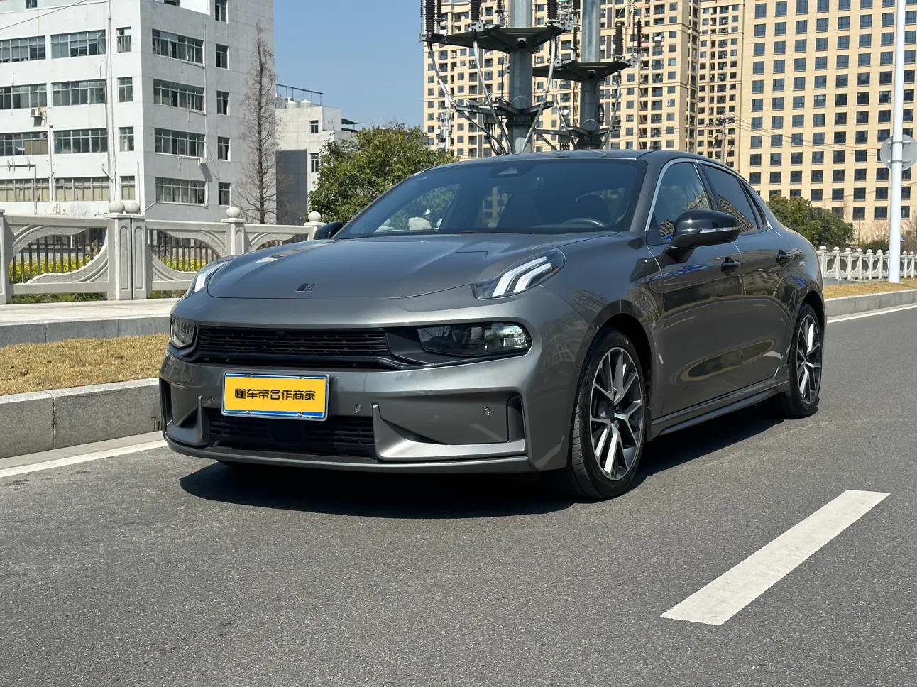 Lynk & Co 03 2022 г. 21115 км.