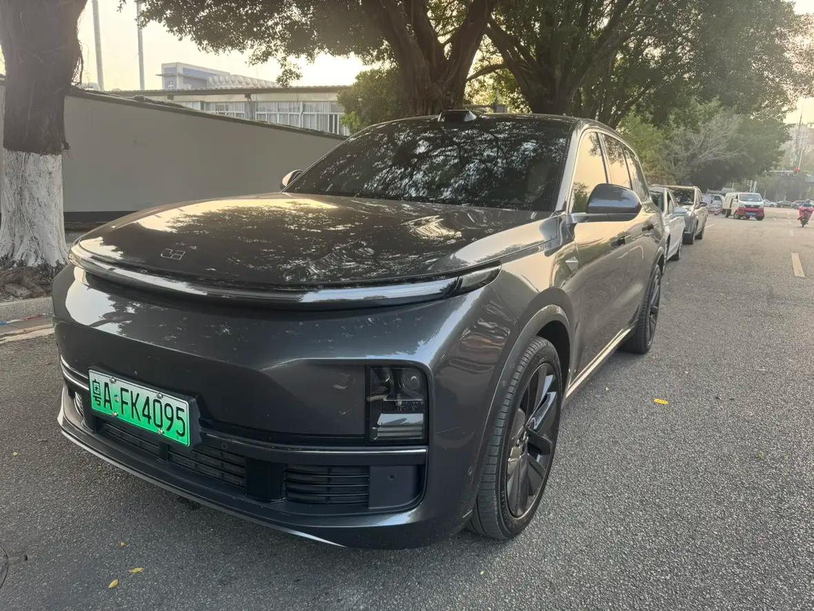 Lixiang L9 2022 г. 95090 км.