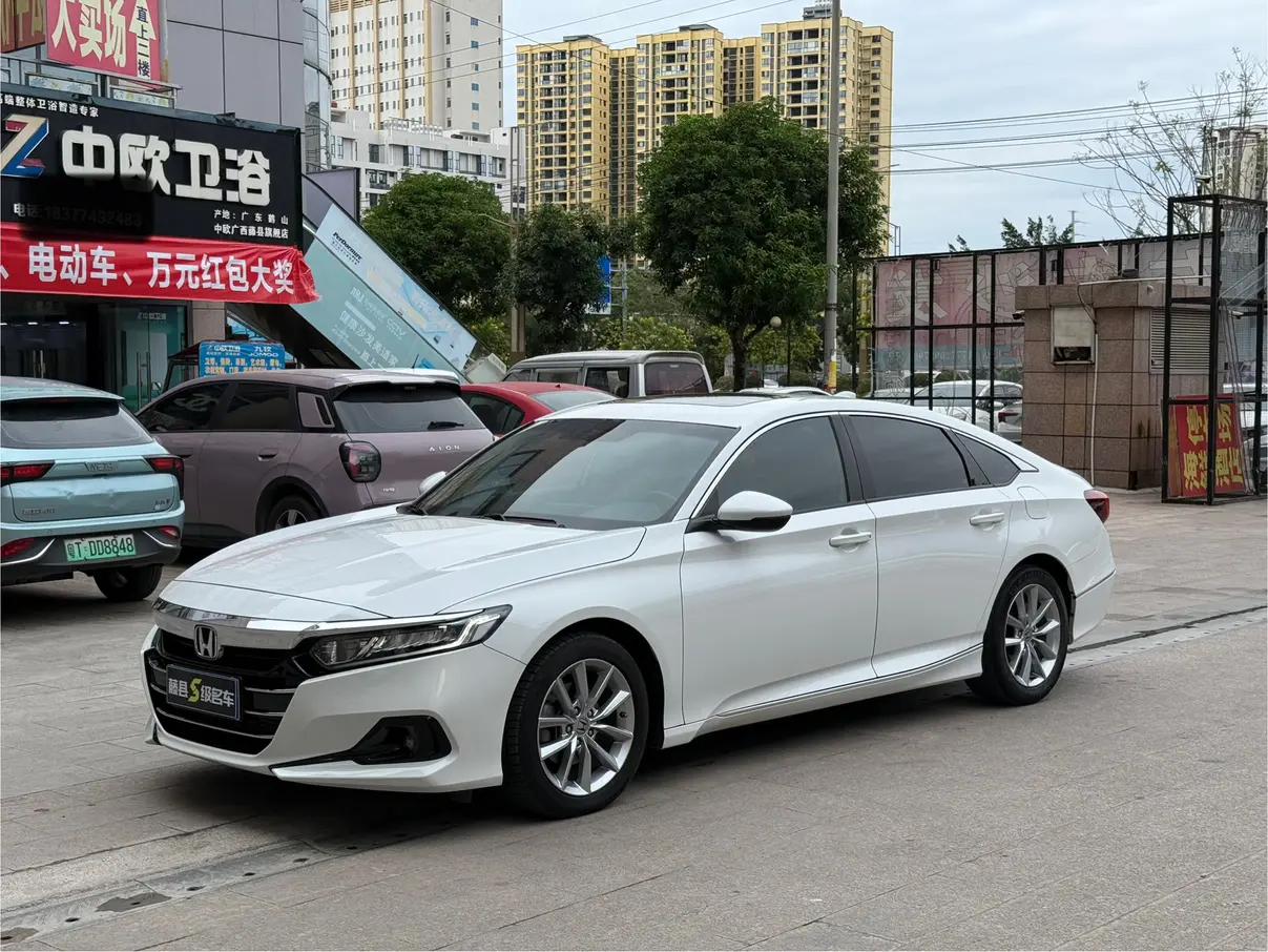 Honda Accord 2022 г. 85108 км.