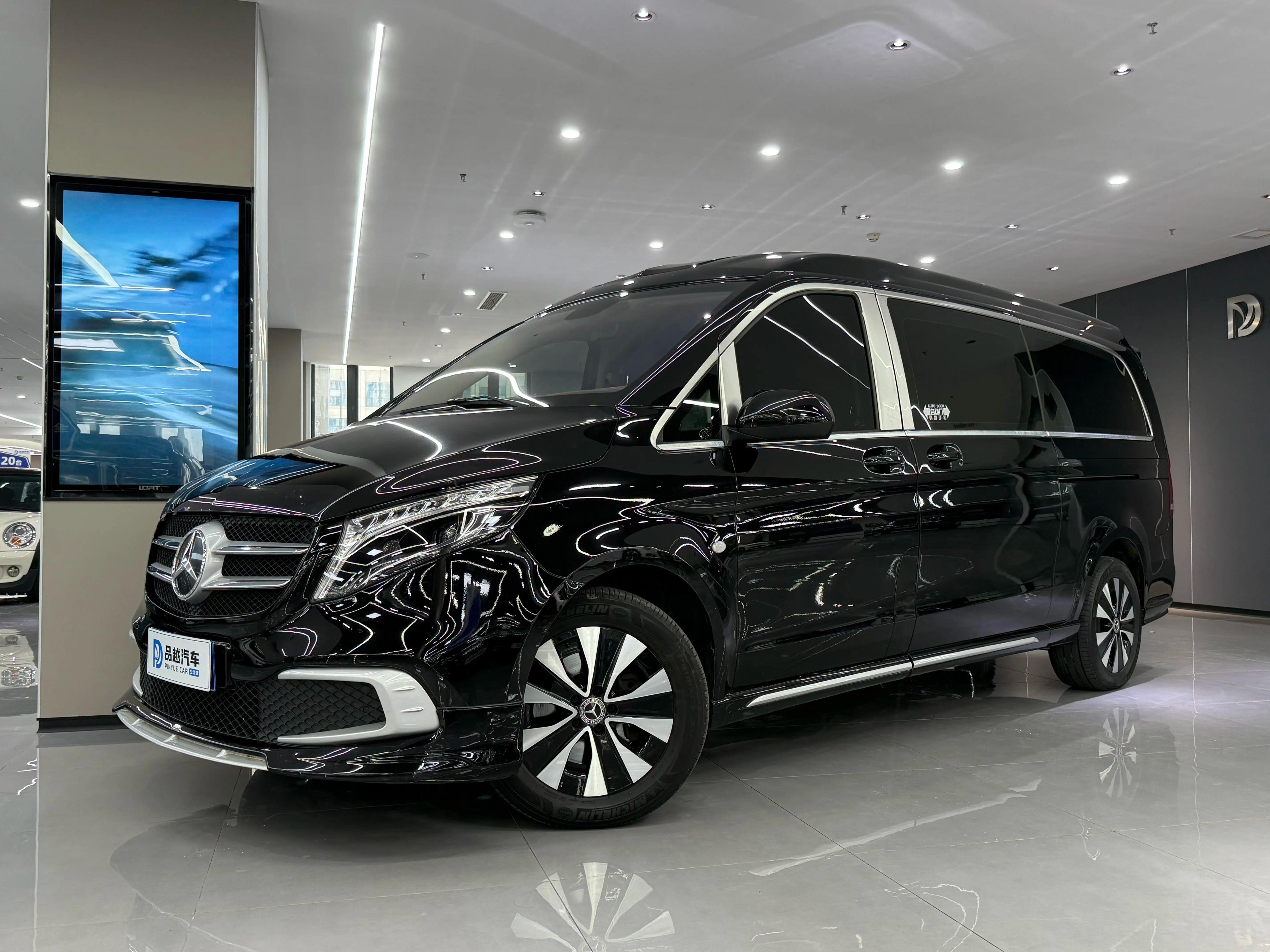 Mercedes-Benz Vito 2023 г. 75033 км.
