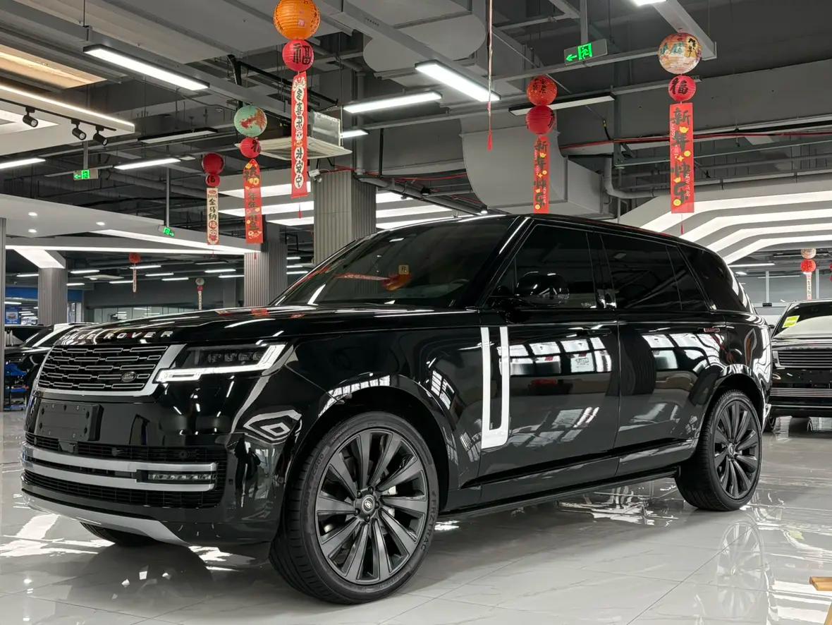 Land Rover Range rover 2023 г. 72135 км.