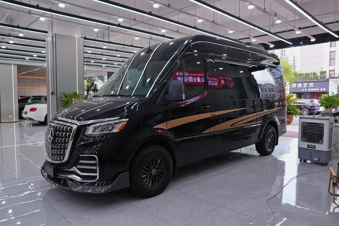 Mercedes-Benz Sprinter 2024 г. 12065 км.