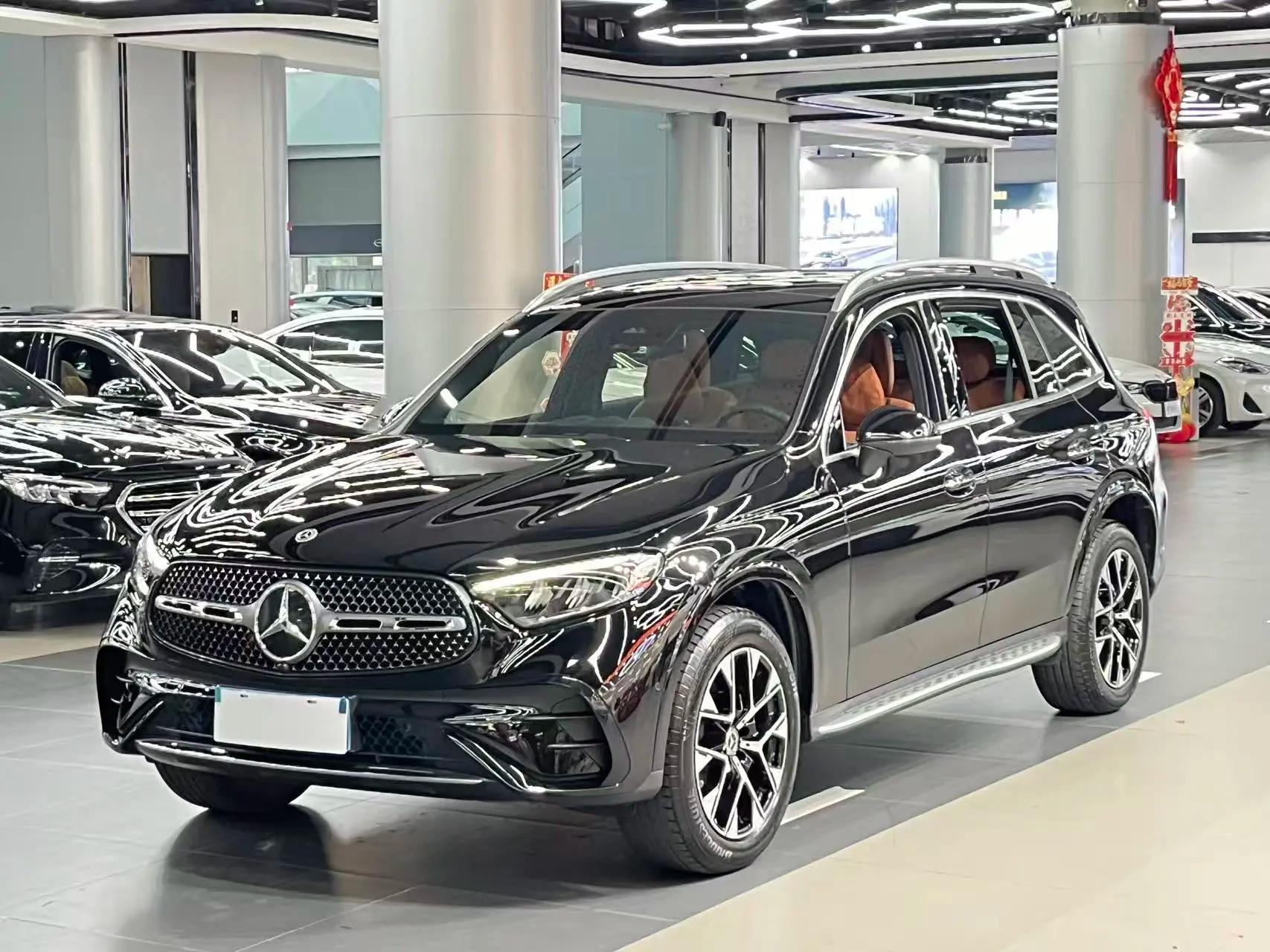 Mercedes-Benz GLC 2024 г. 29010 км.