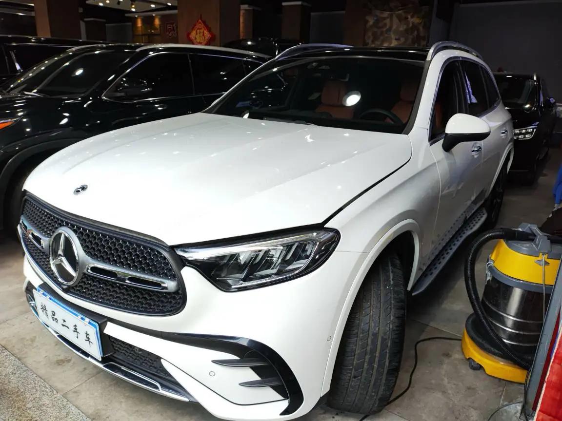 Mercedes-Benz GLC 2023 г. 70036 км.