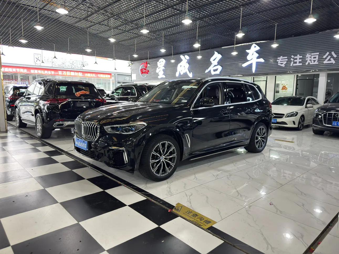 BMW X5 2022 г. 39115 км.