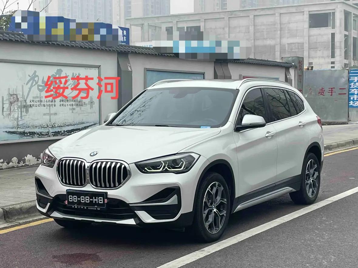 BMW X1 2021 г. 25123 км.