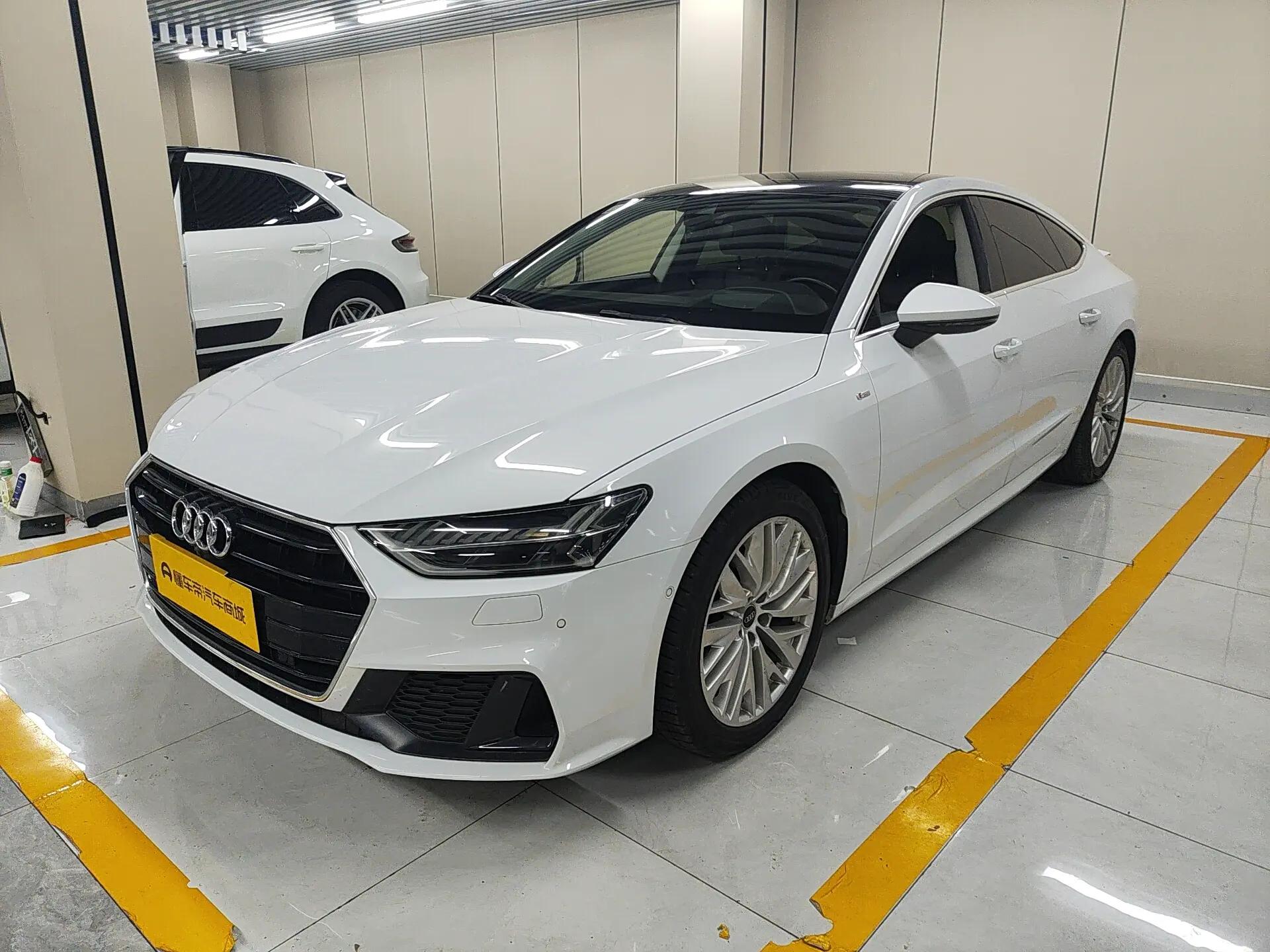 Audi A7 2022 г. 72987 км.