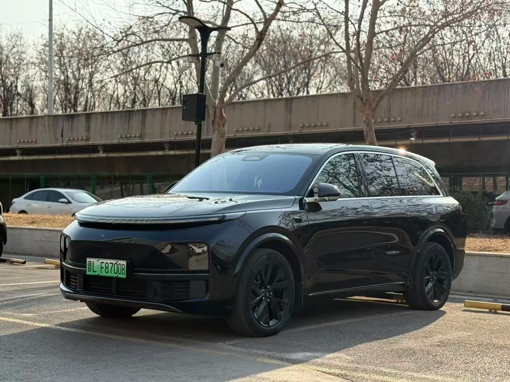 Lixiang L8 2024 г. 53132 км.