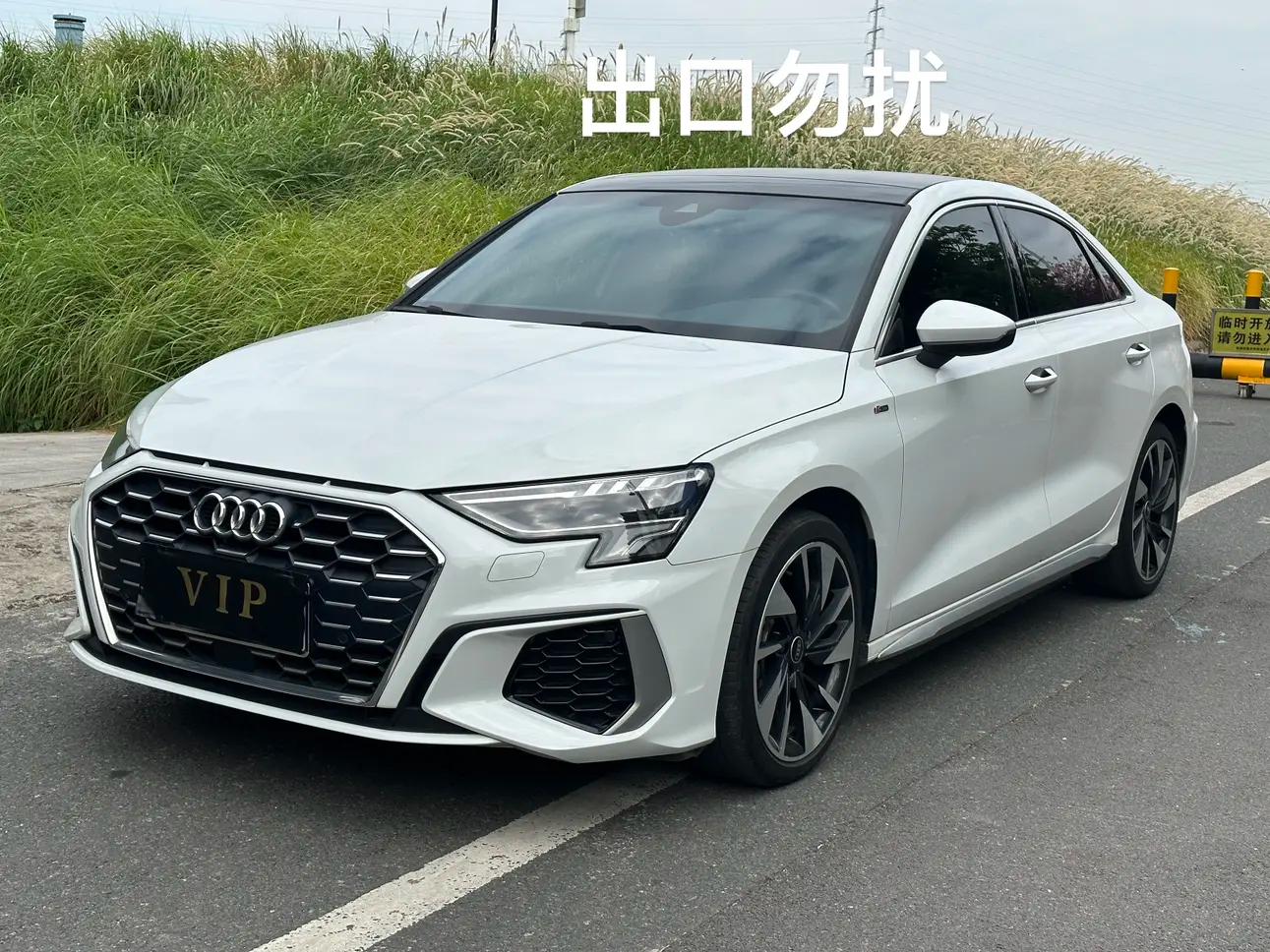 Audi A3 2023 г. 17072 км.