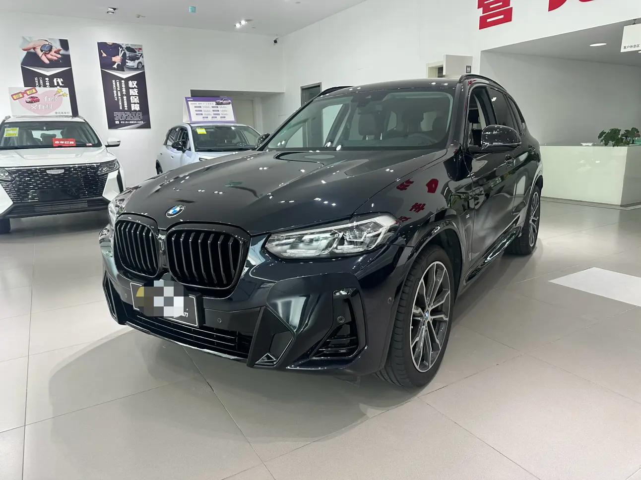 BMW X3 2025 г. 11094 км.