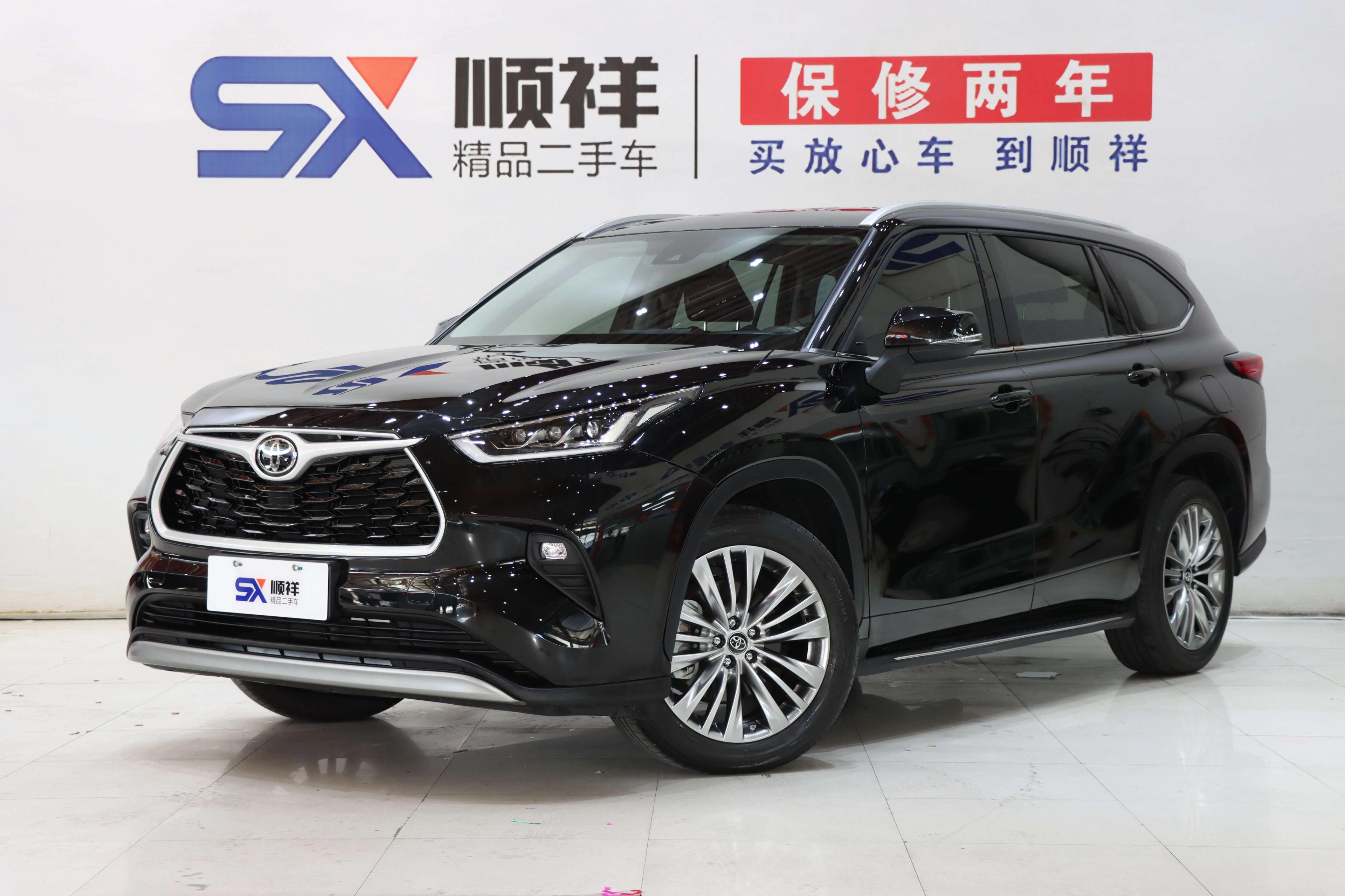 Toyota Highlander 2024 г. 12019 км.