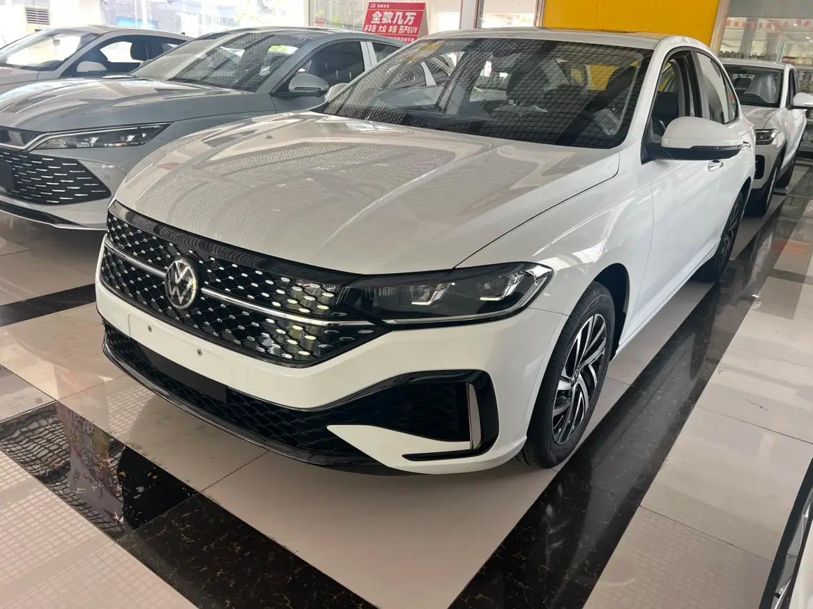 Volkswagen Lavida 1.5 AT (113 л.с.) 2025 г. 102 км