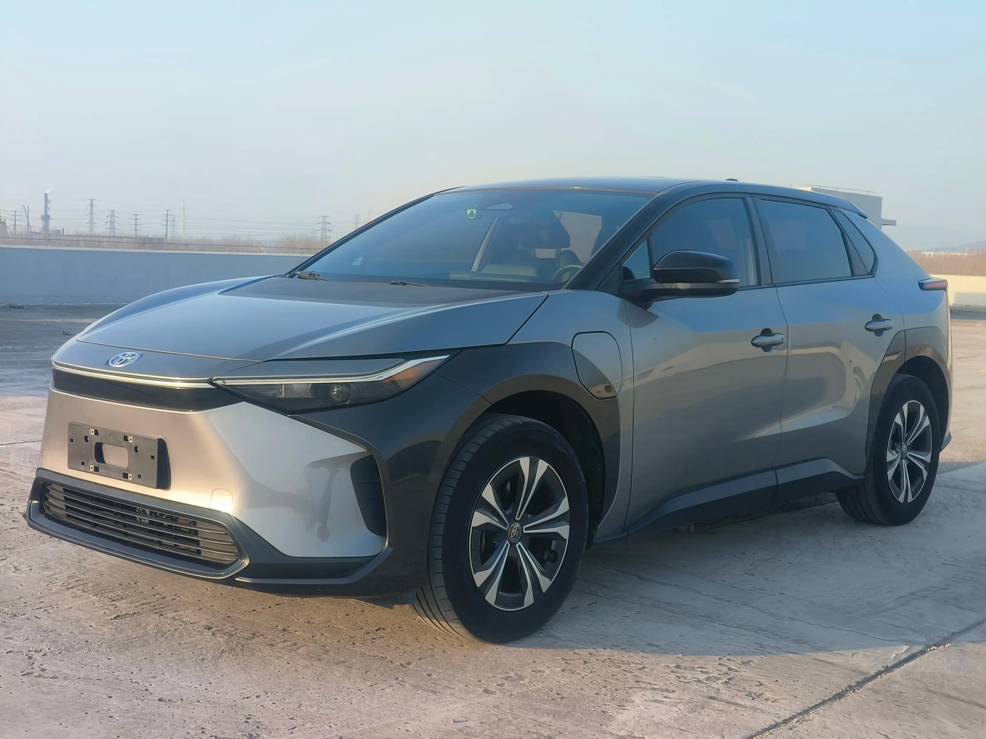 Toyota GAC  bZ4X 2022 г. 55047 км.