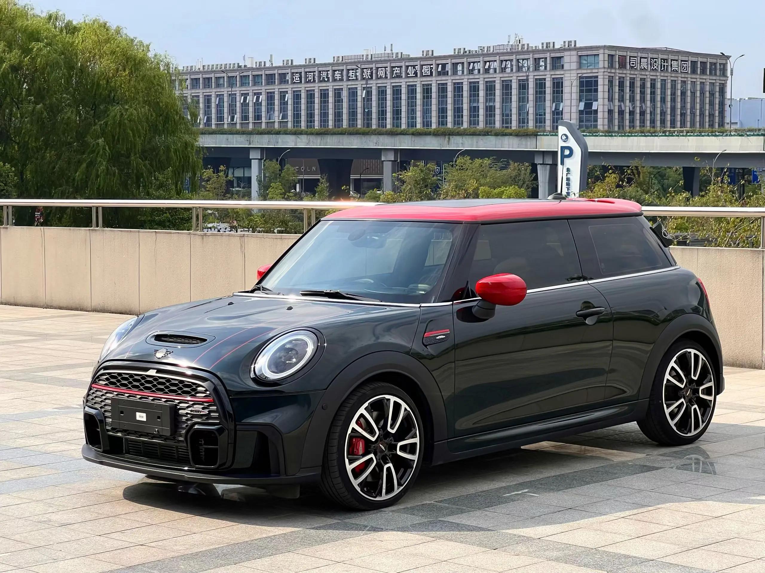 MINI JCW 2022 г. 41130 км.
