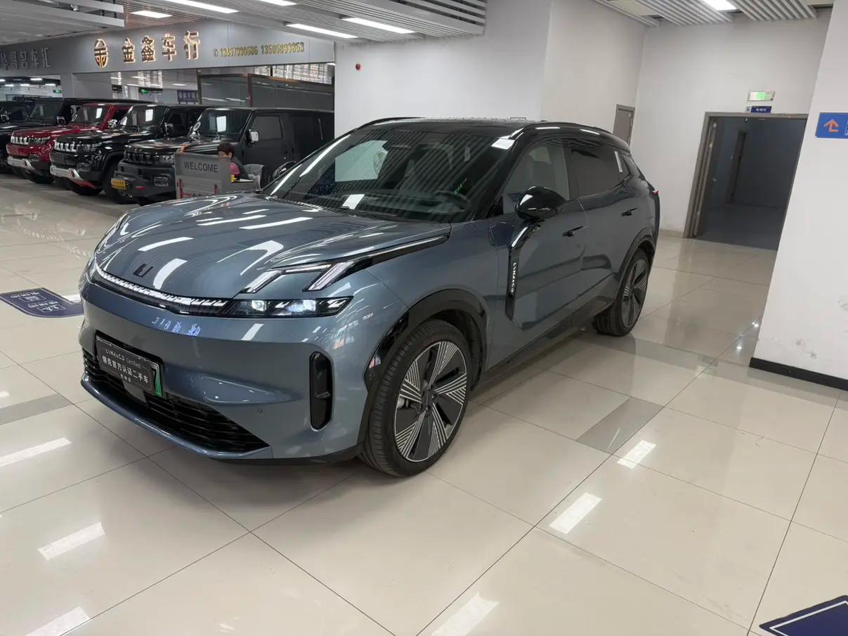 Lynk & Co 08 EM-P 2024 г. 13092 км.