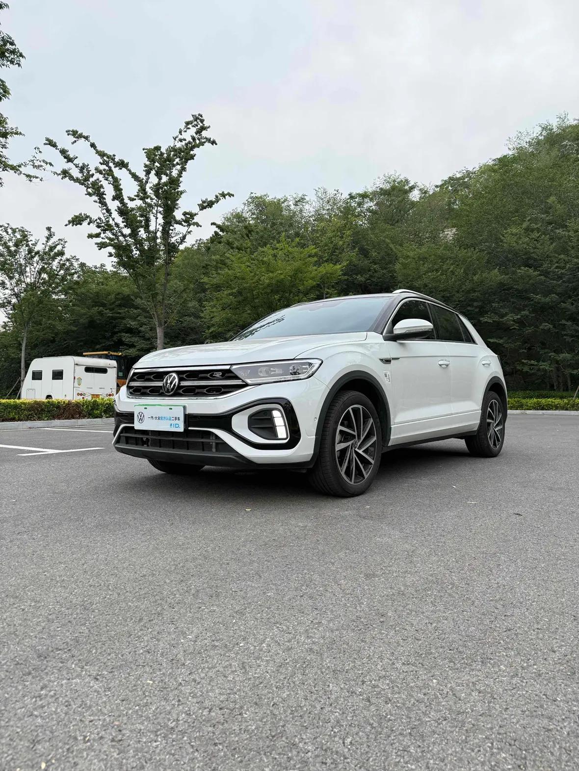 Volkswagen T-Roc 2023 г. 18031 км.