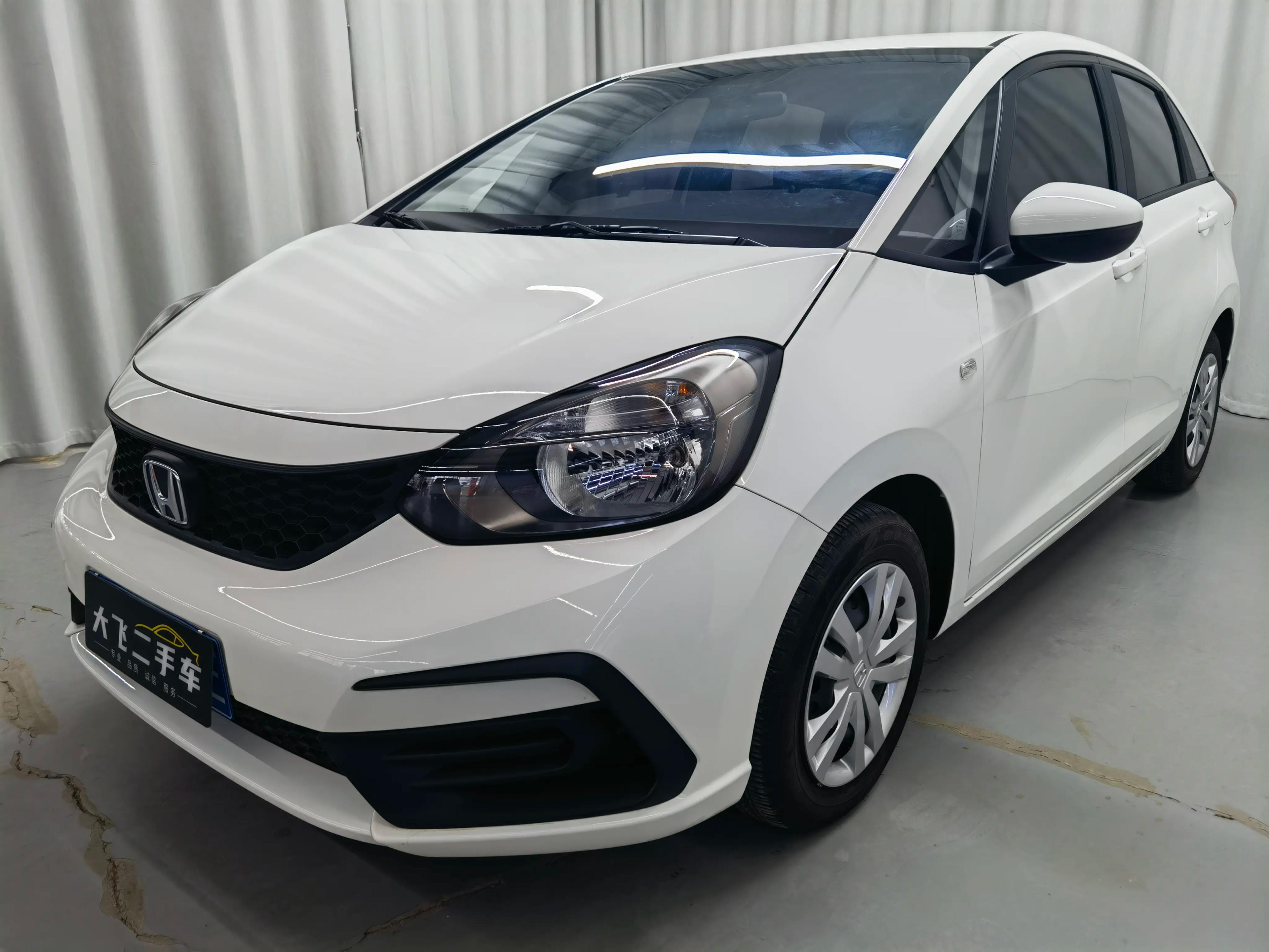 Honda Fit 2023 г. 6085 км.
