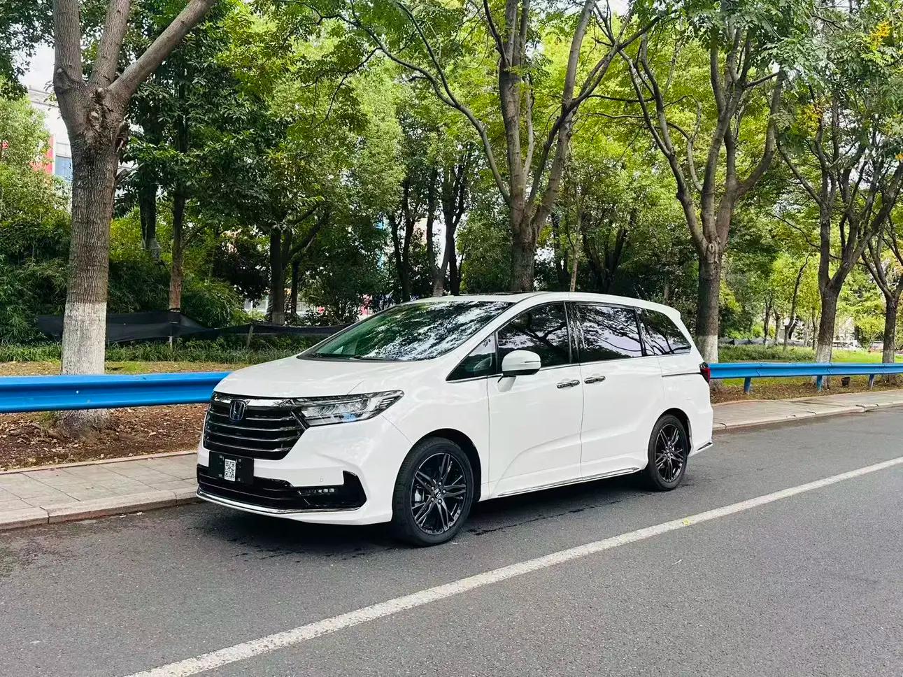 Honda Odyssey 2023 г. 24000 км.