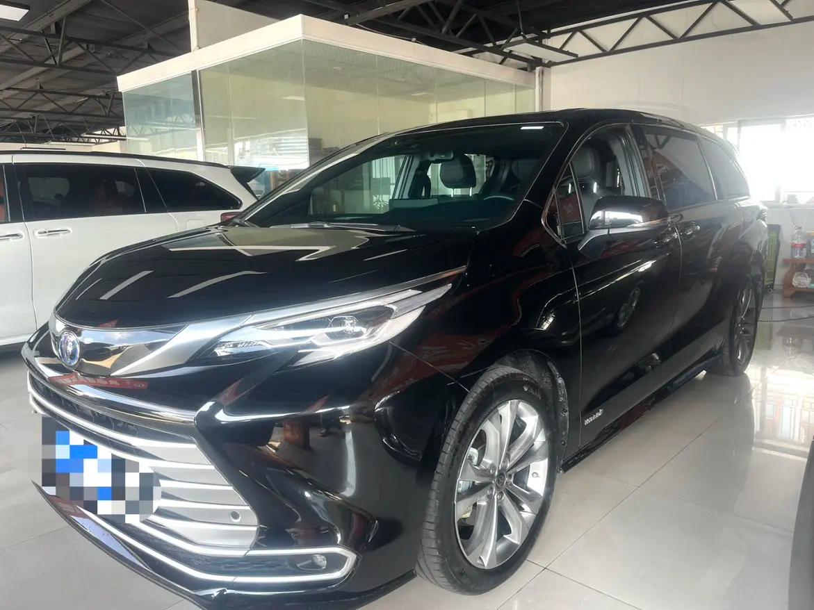 Toyota Sienna 2022 г. 49045 км.