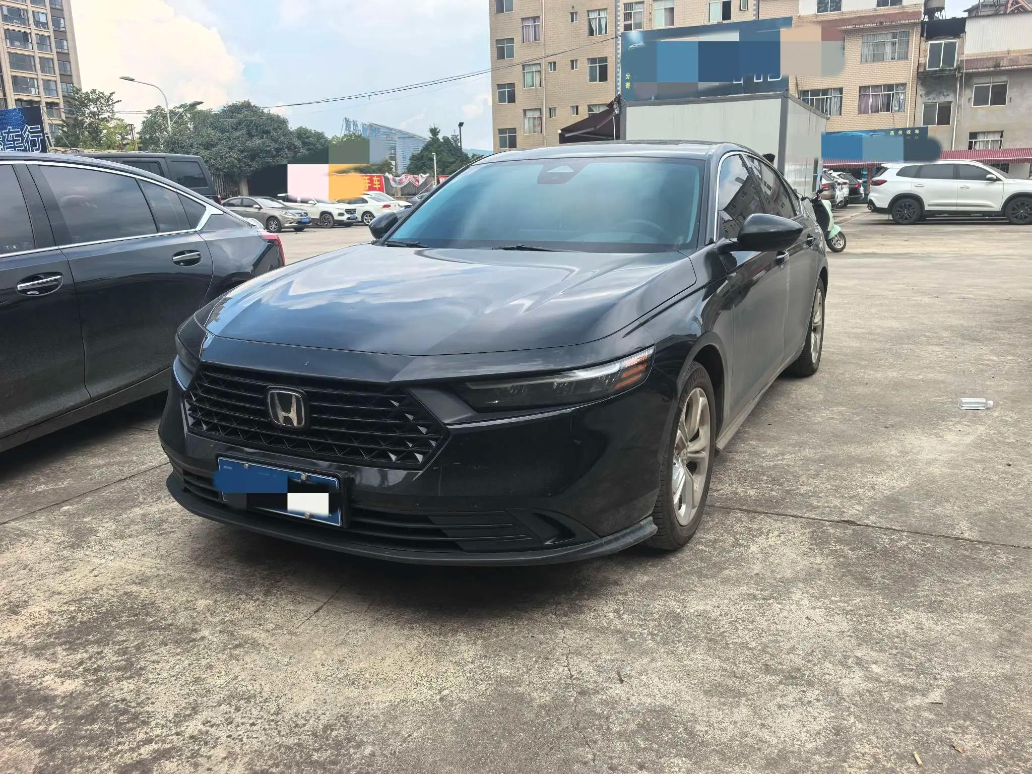 Honda Accord 2025 г. 12000 км.