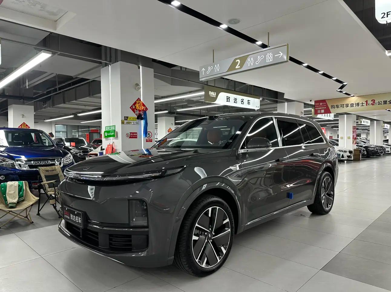 Lixiang L9 2025 г. 4565 км.