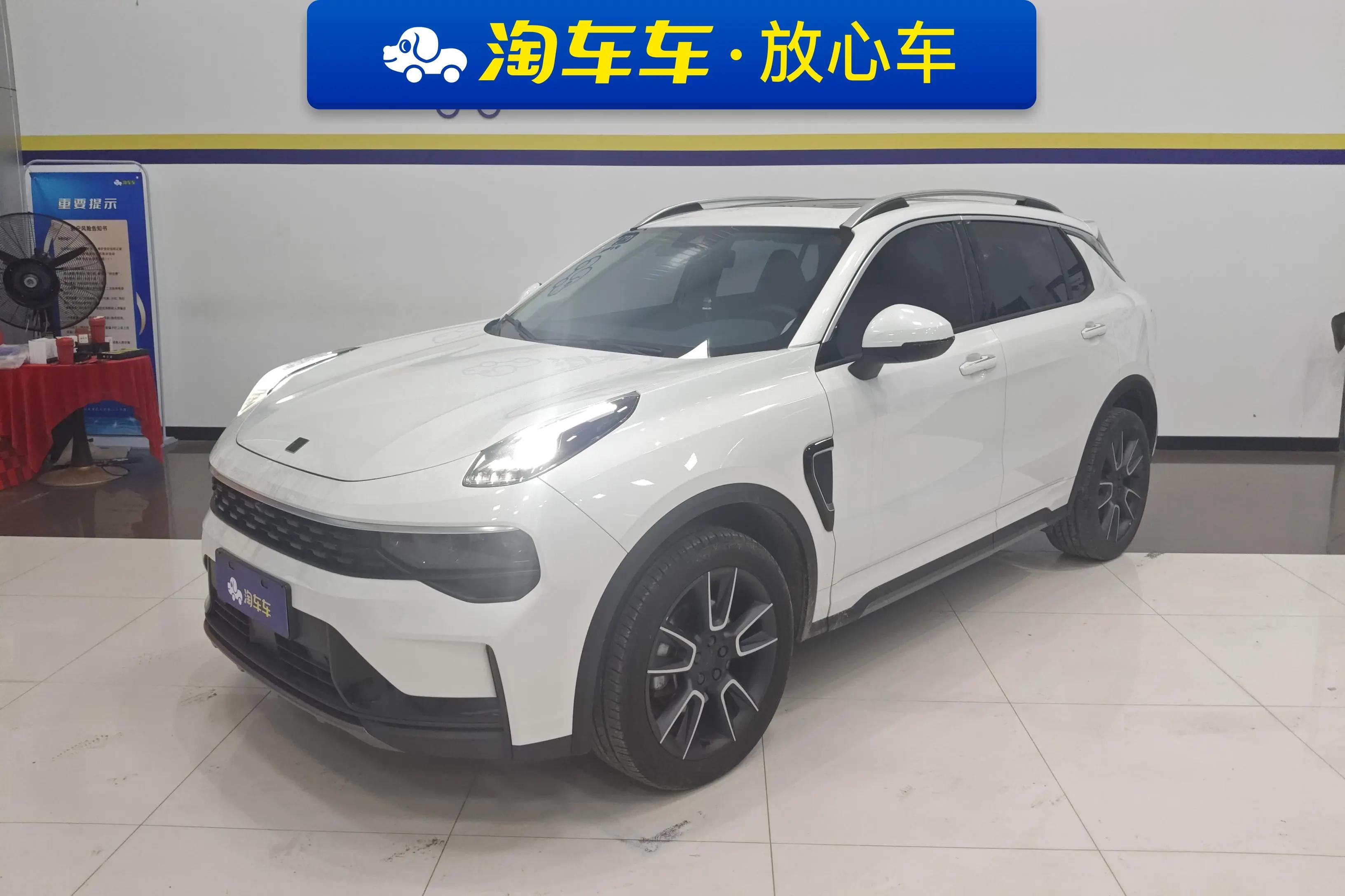 Lynk & Co 01 2022 г. 73883 км.