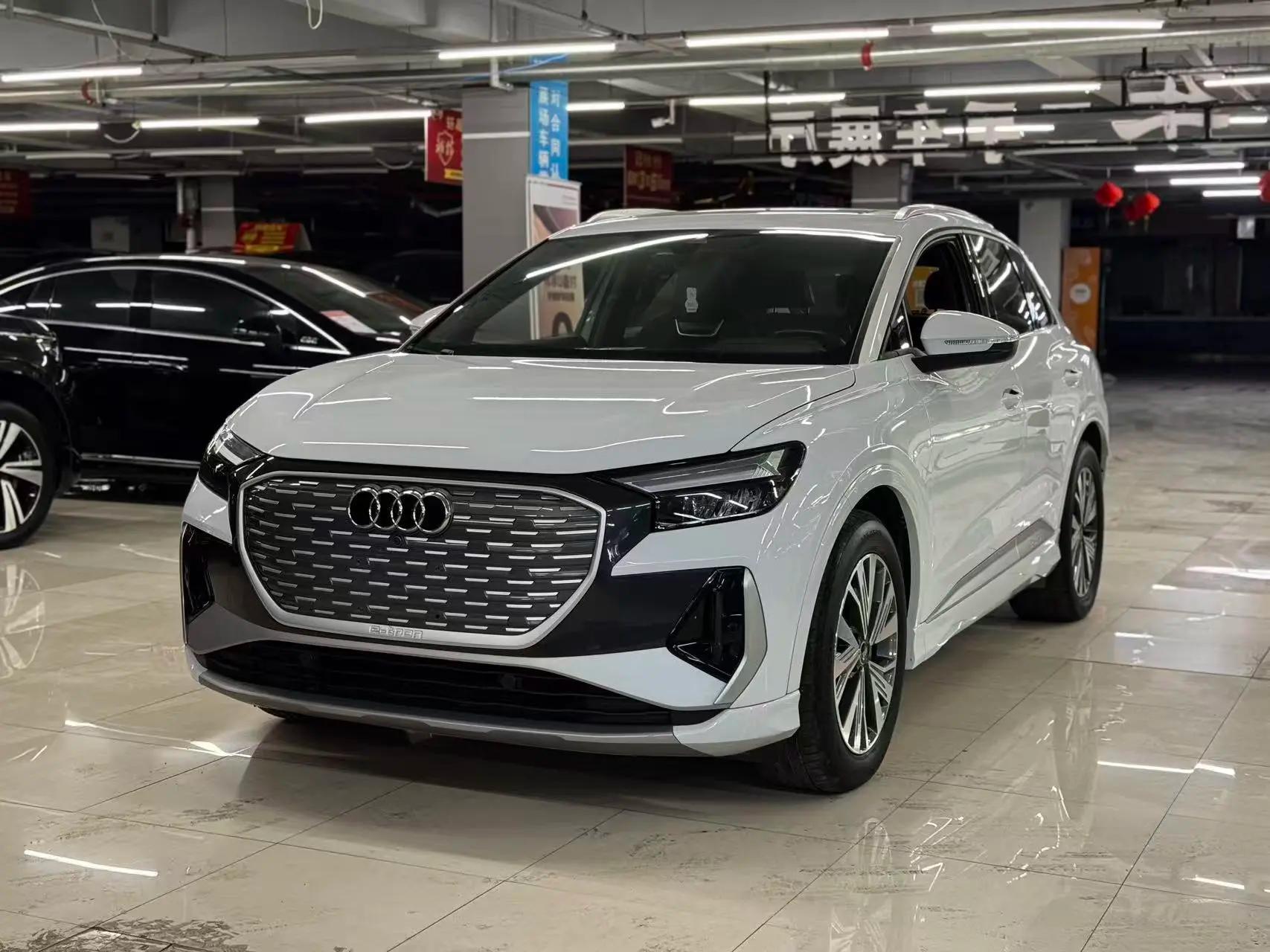 Audi Q4 e-tron 2024 г. 40075 км.