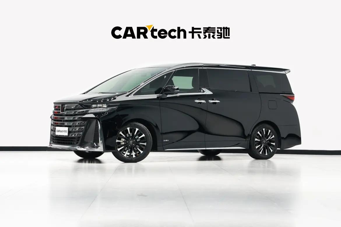 Toyota Crown Wellfire 2024 г. 18051 км.