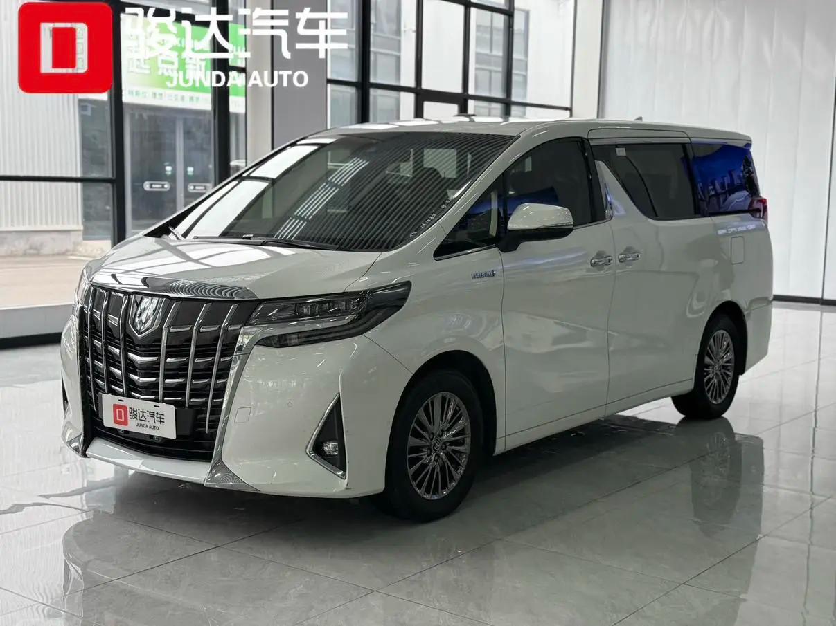 Toyota Alphard 2021 г. 70137 км.