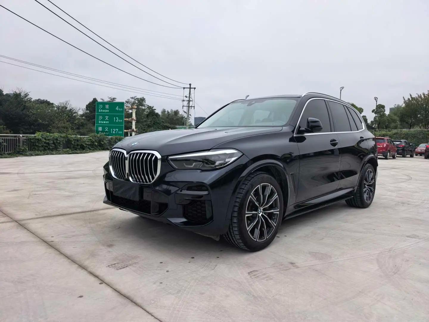 BMW X5 2022 г. 128061 км.
